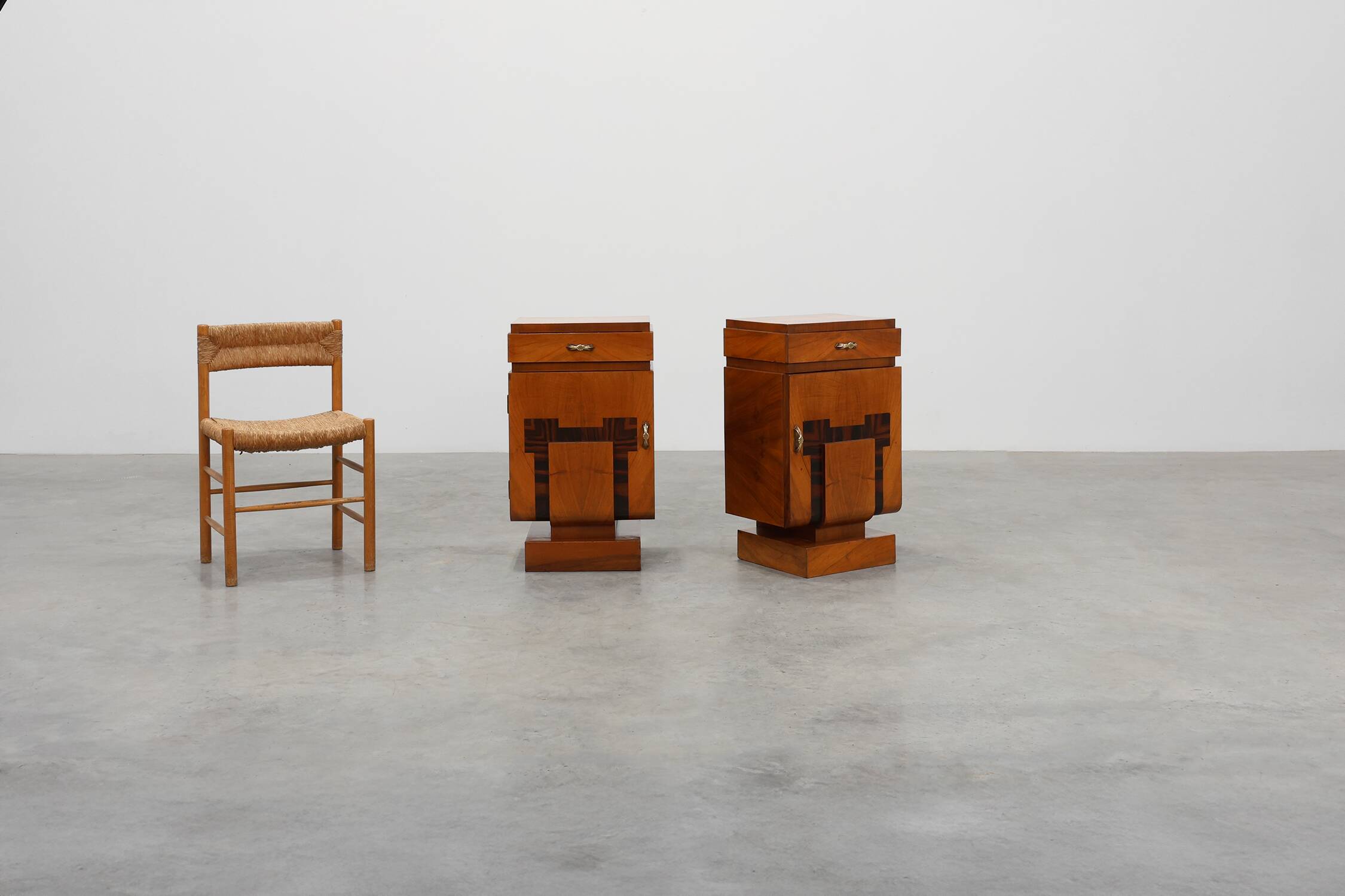 Set of Two Geometric Art Deco Wooden Nightstands, Italy 1920s