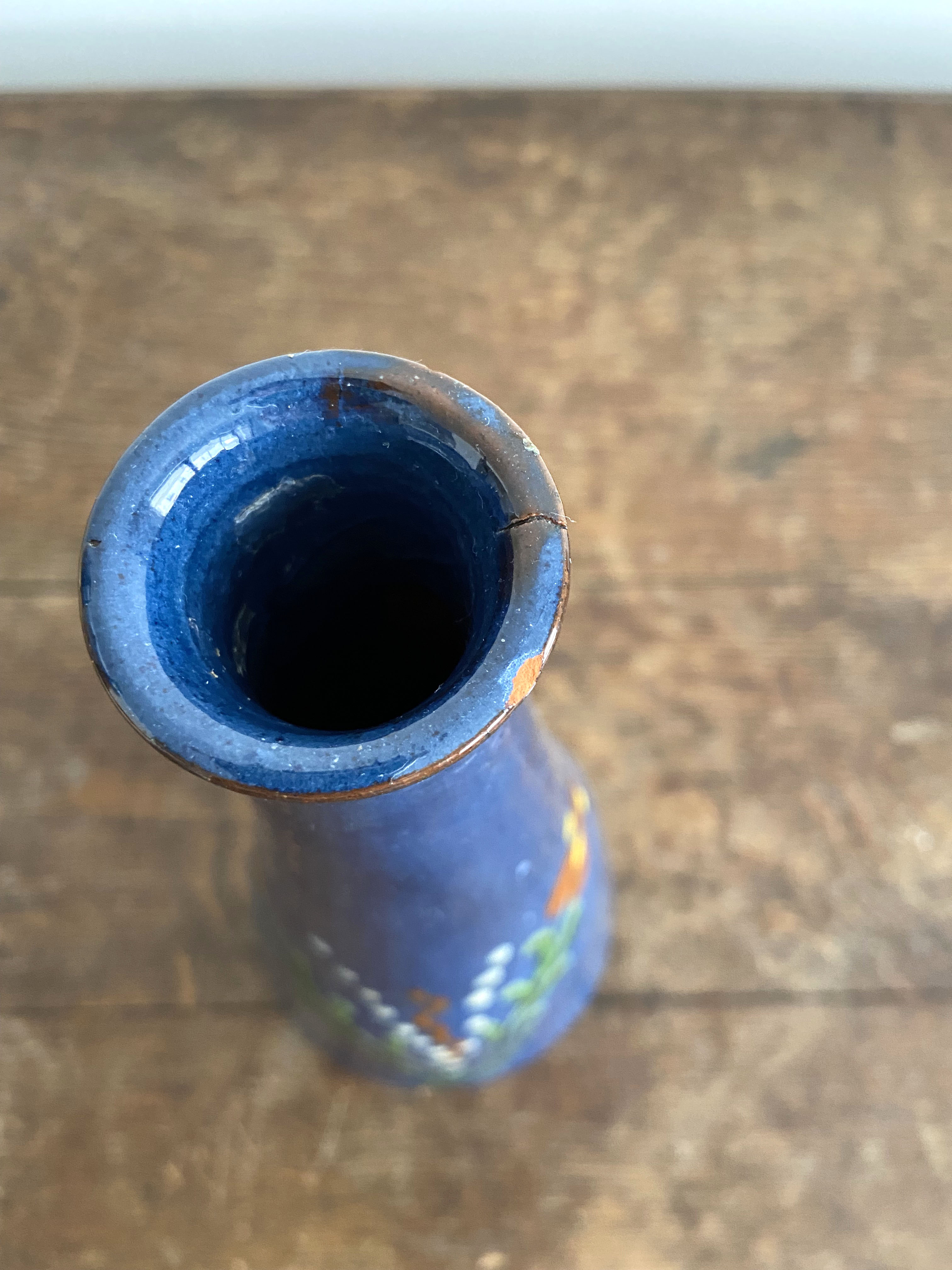 Soliflore vase decorated with flowers