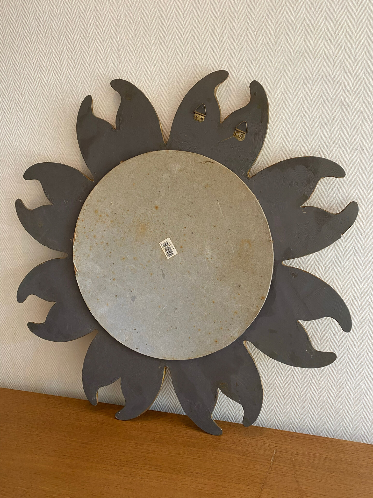 Large sun mirror in resin