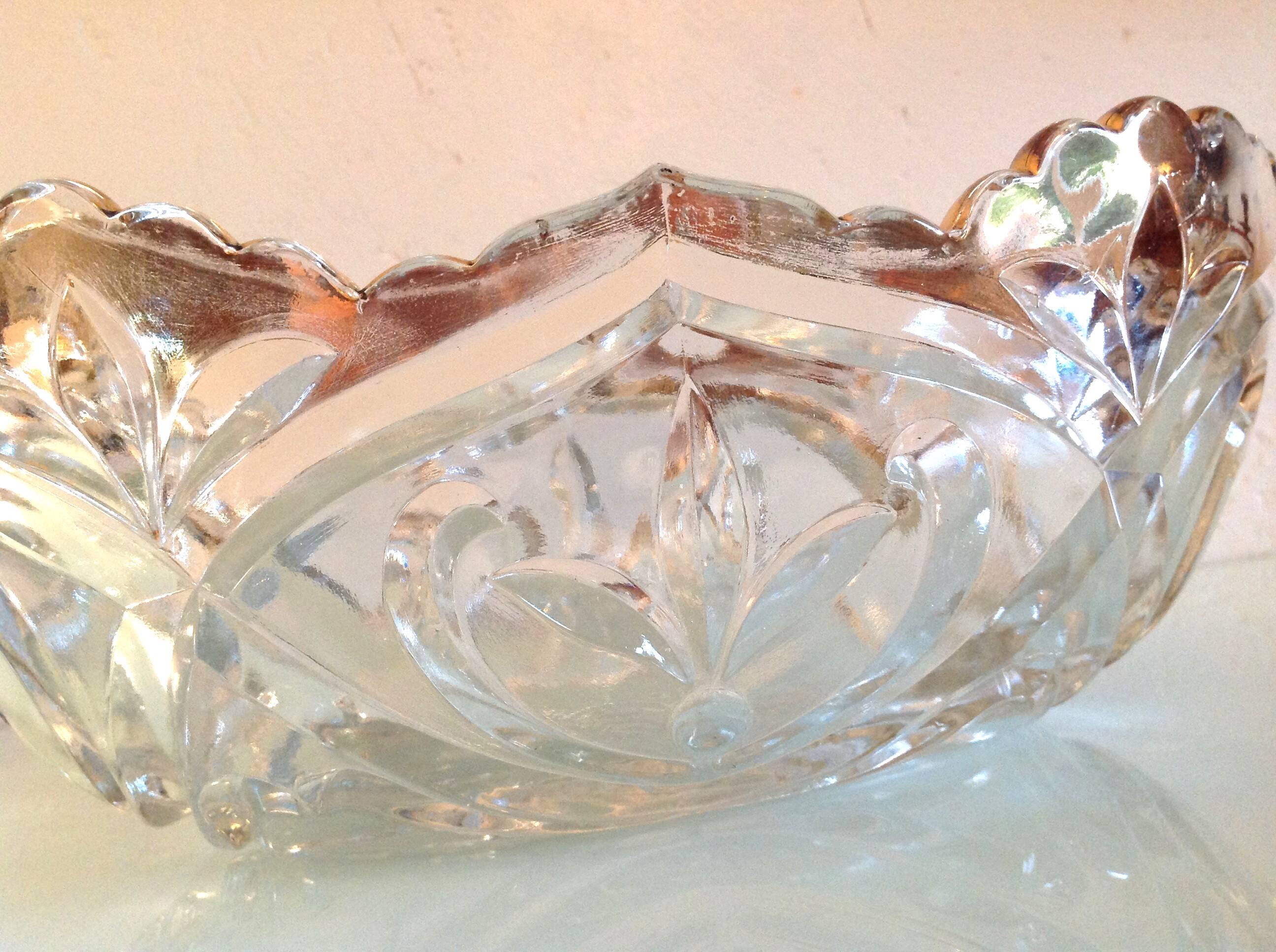 Cut crystal fruit bowl with gold rim / vintage 50s-60s