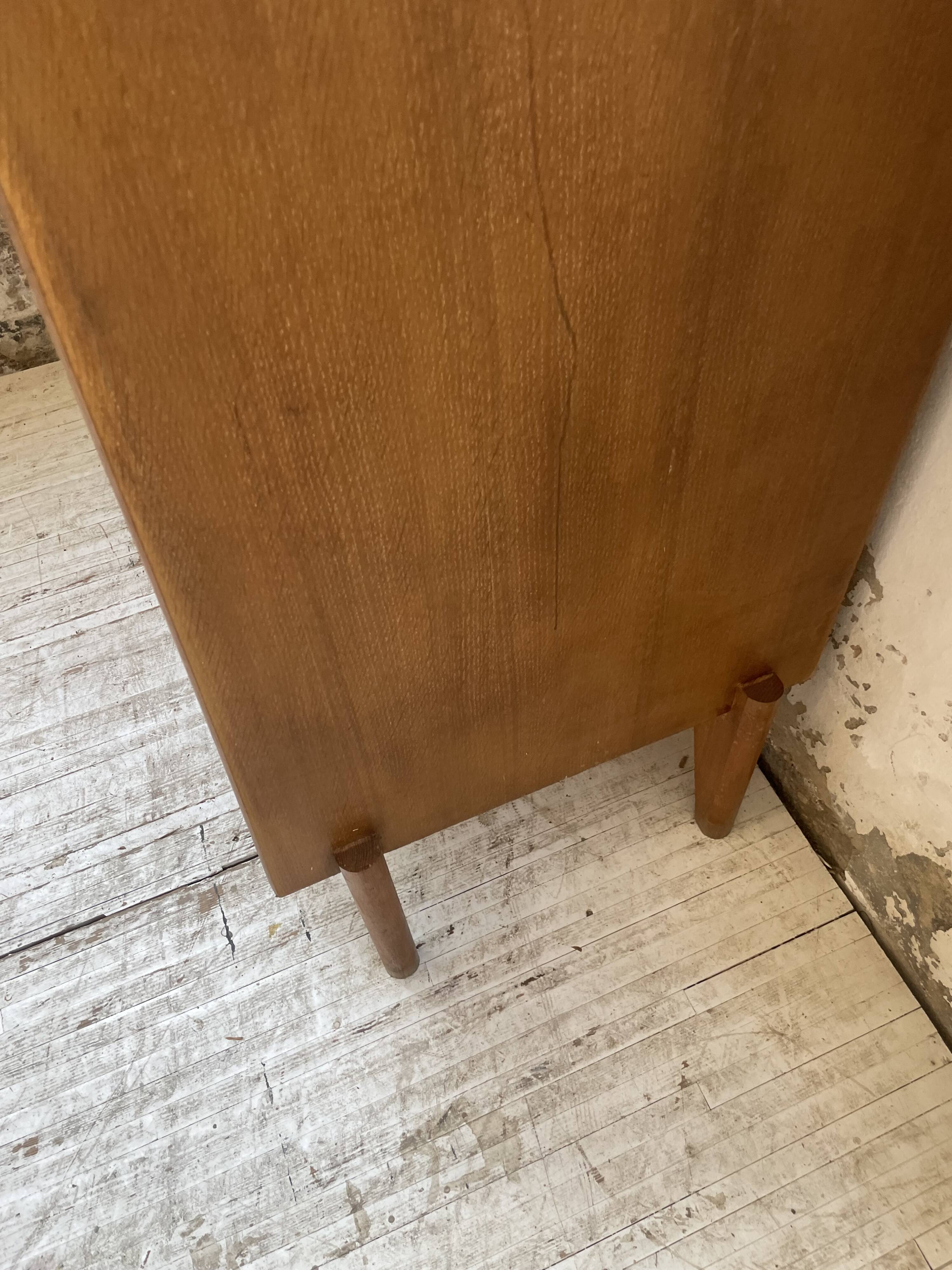 Meuble de rangement secrétaire chêne années 60