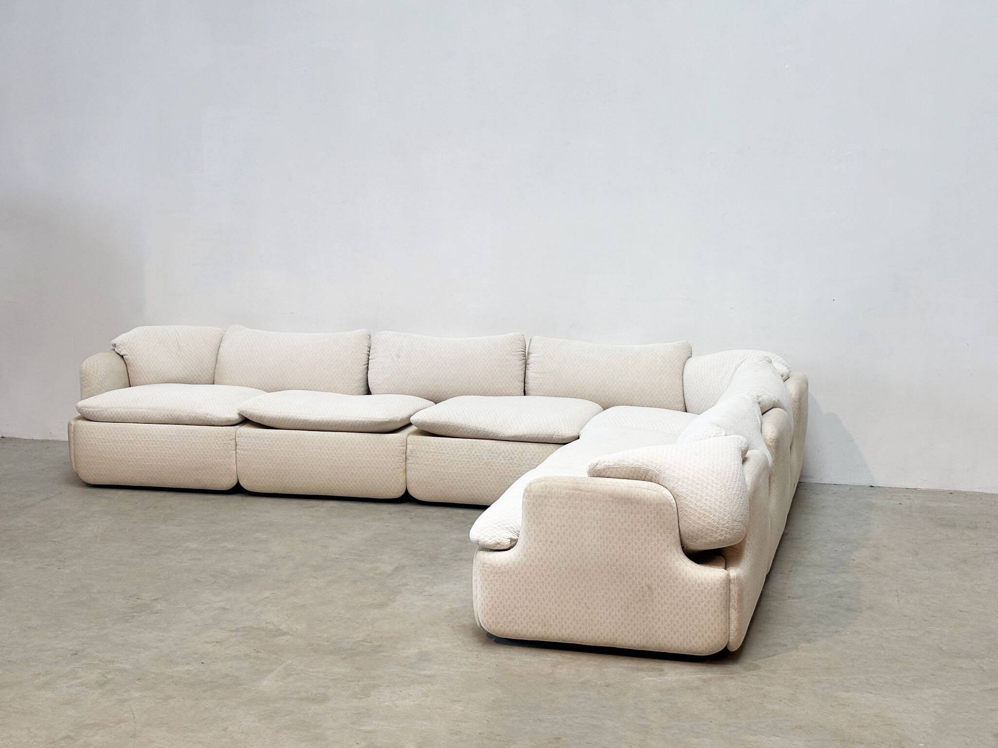 Confidential sofa by Alberto Rosselli for Saporiti