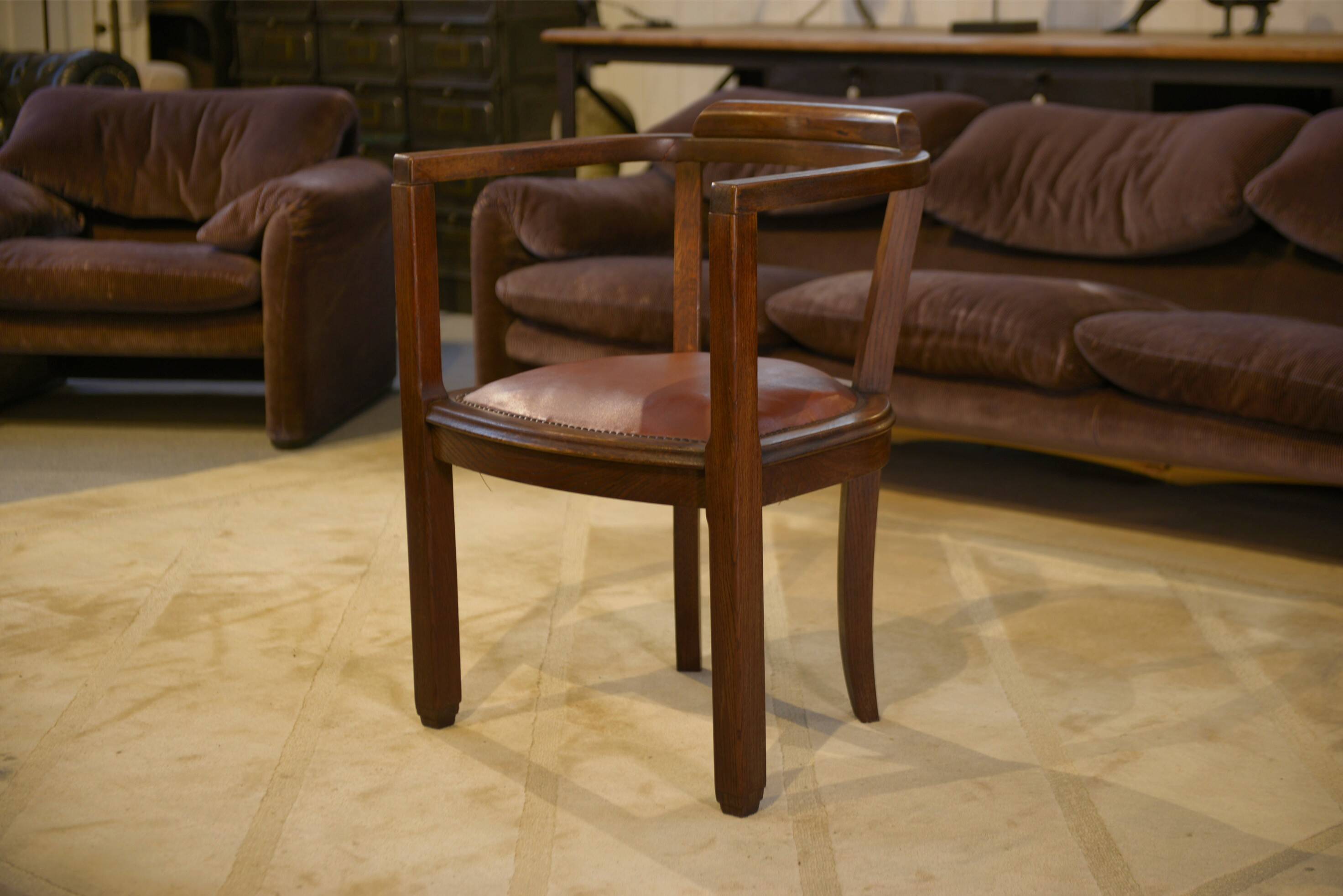 Fauteuil en chêne et skaï 1940’s