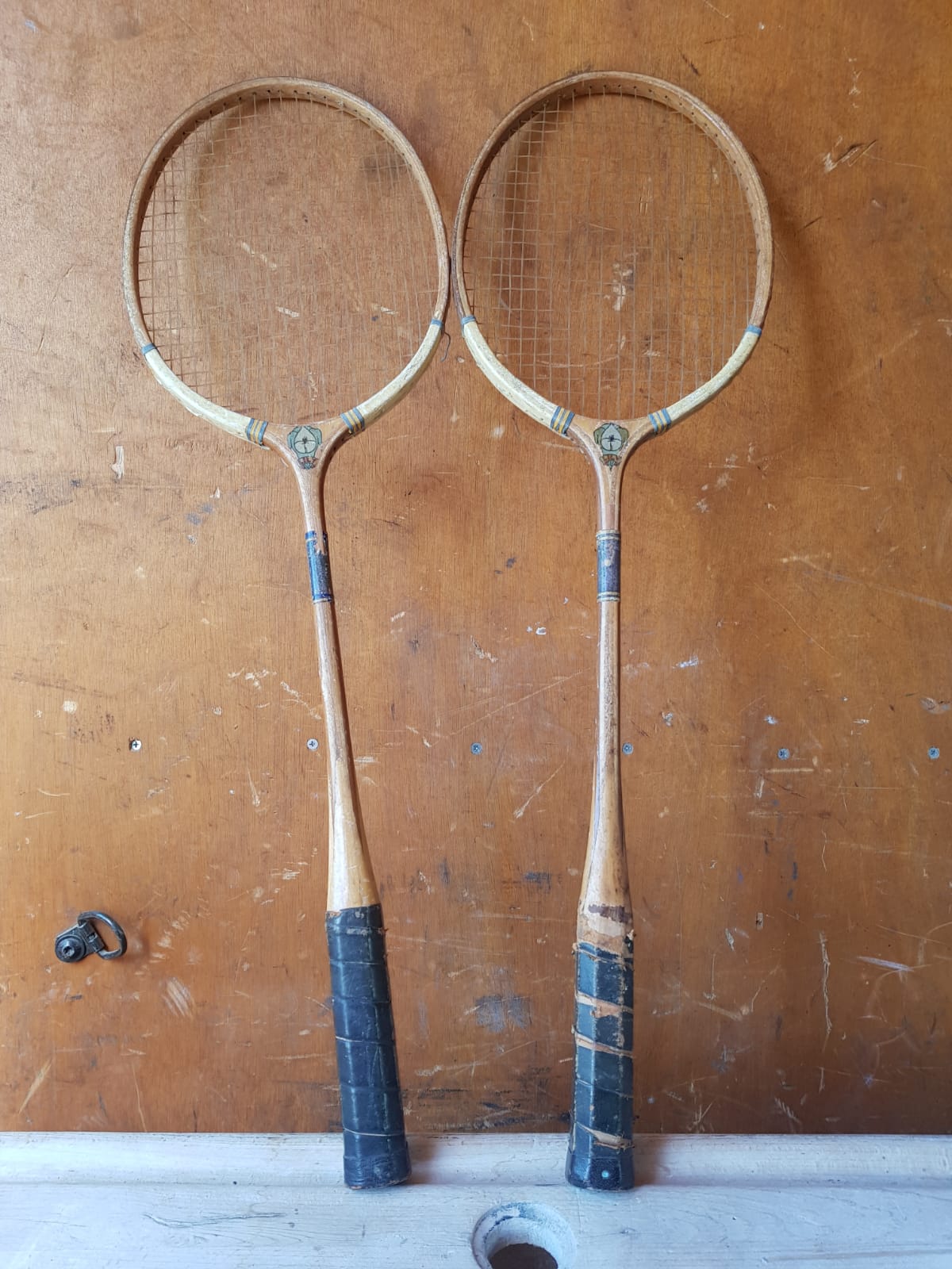 Pair old badminton racket Lily wood