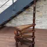 Escalier de bibliothèque en colimaçon anglais XXe en acajou à quatre marches