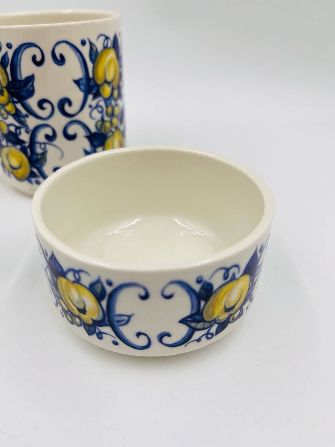 Sugar bowl and milk jug