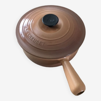 Le Creuset casserole with handle