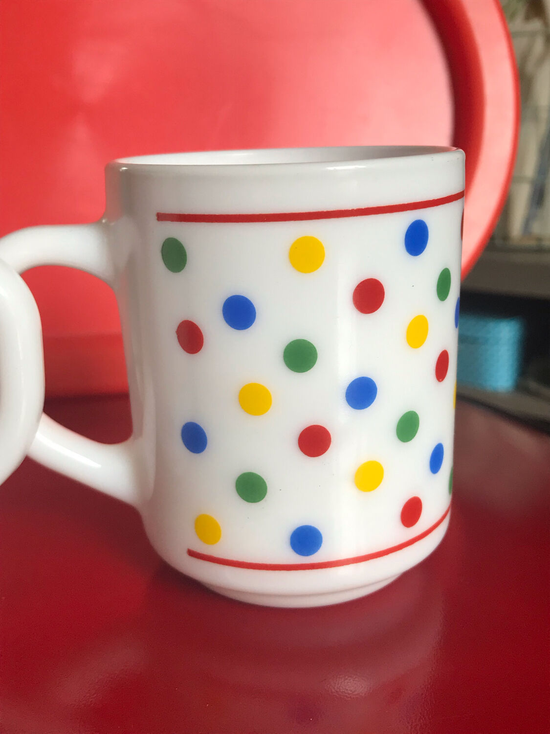 Lot de deux mug arcopal à pois vintage