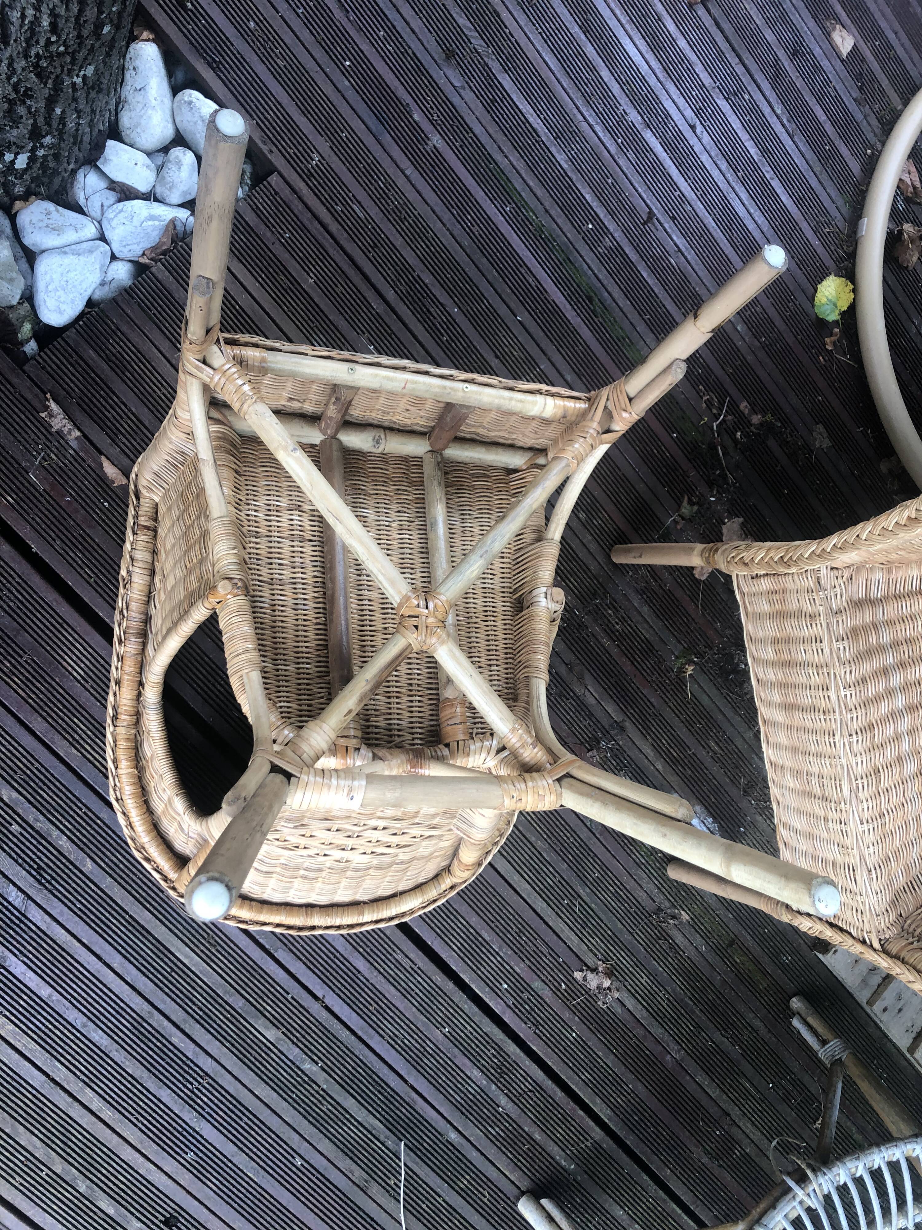 Pair of wicker armchairs