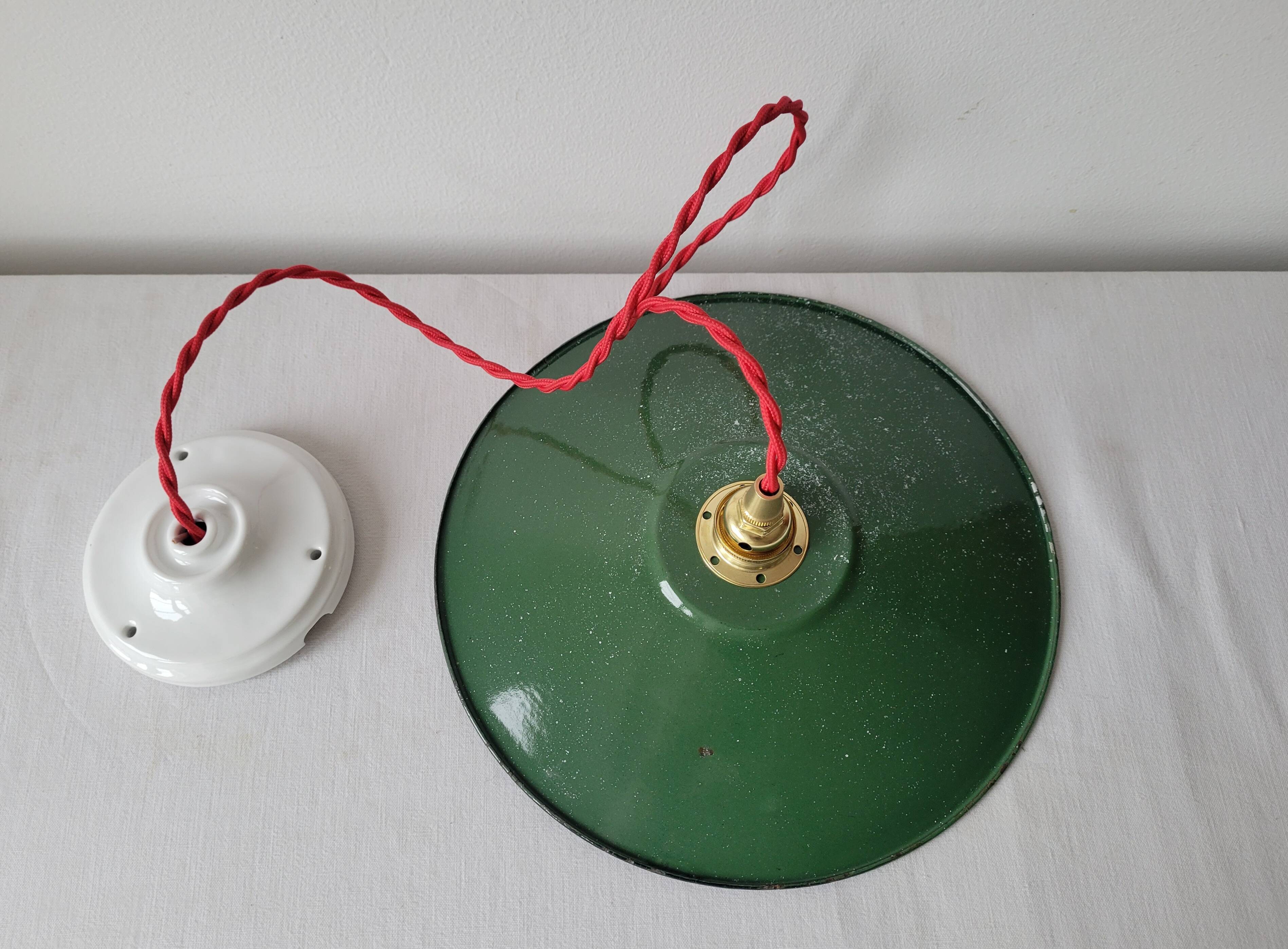 Enamelled sheet metal pendant light