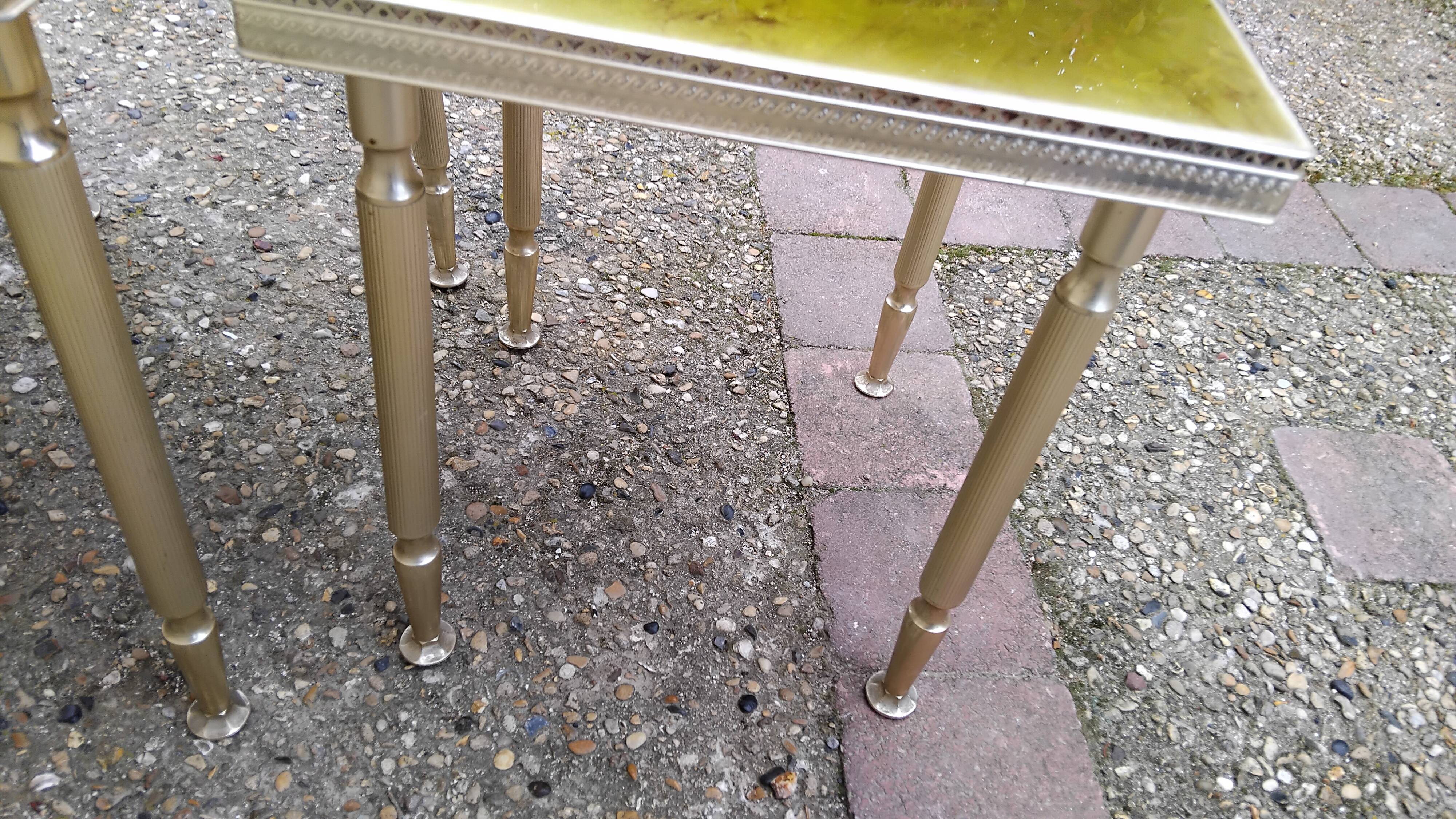 Vintage nesting table from the 70s.