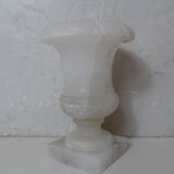 Vase médicis en albatre