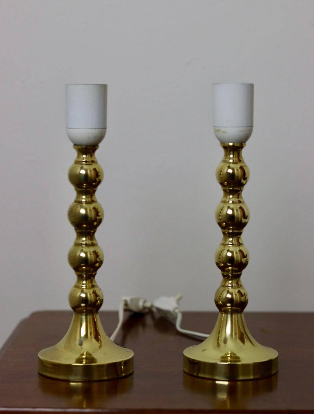 Paire de lampes suédoises en laiton du milieu du siècle
