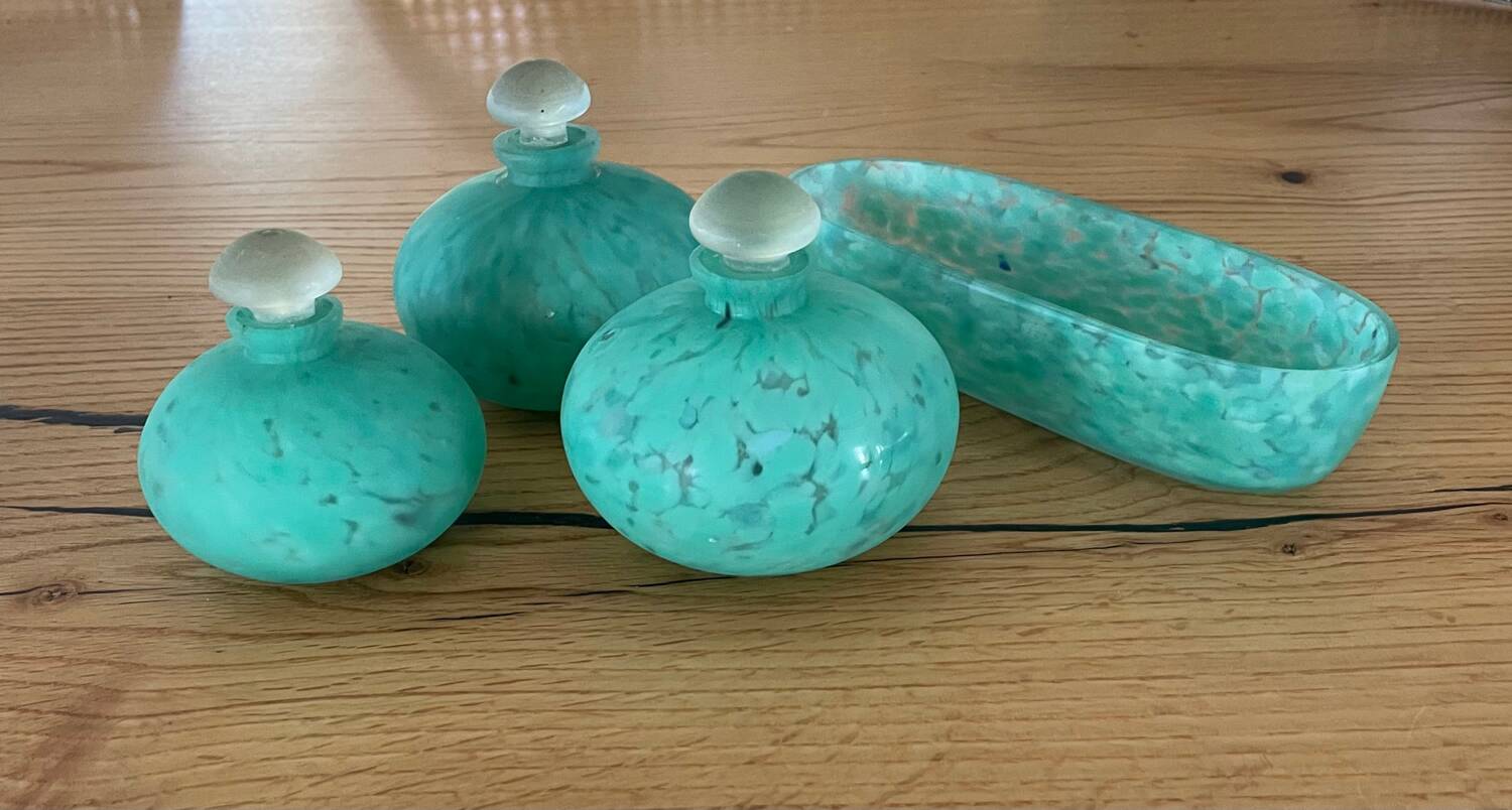 Vintage toiletry set pocket empty