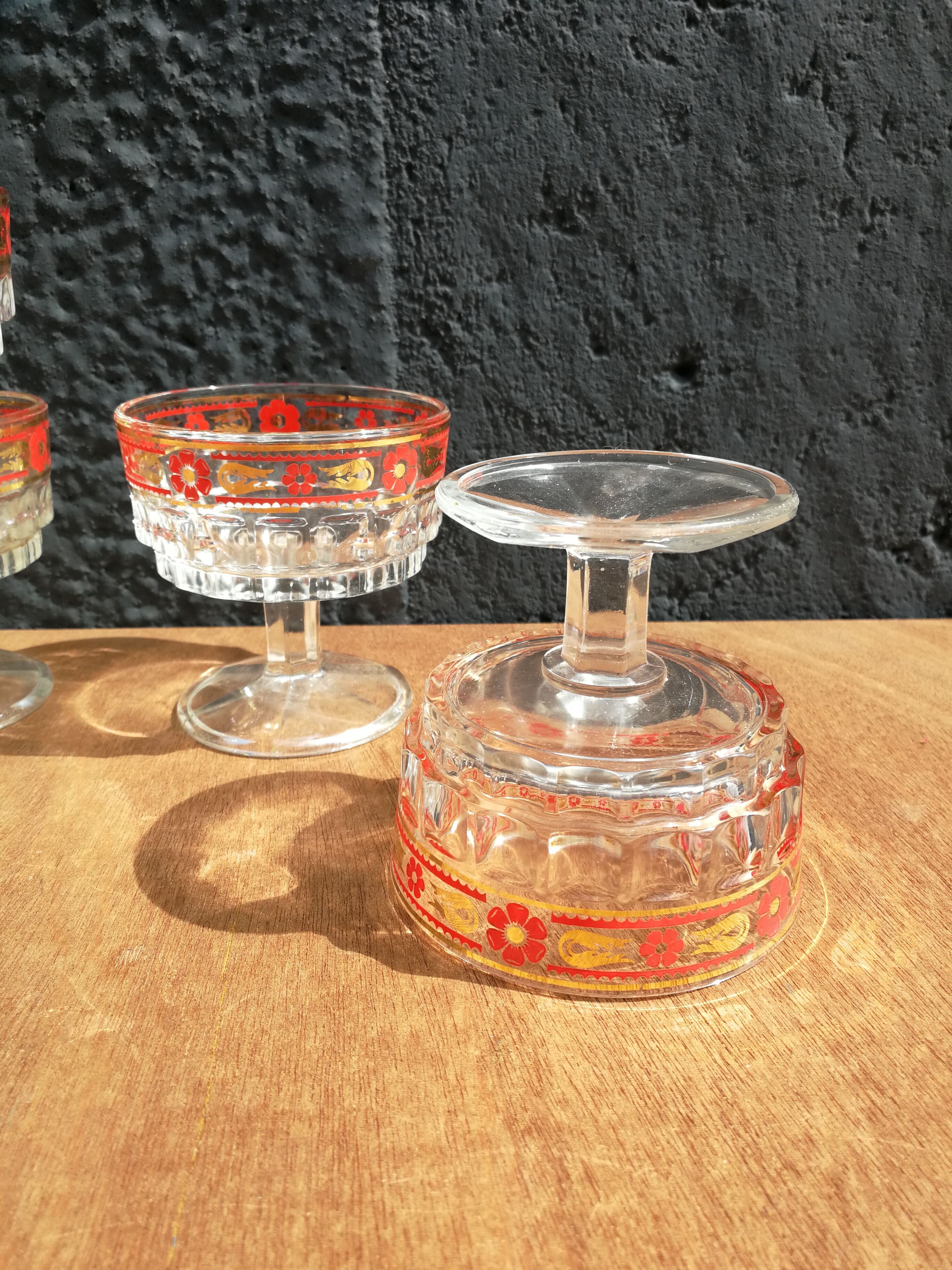 4 70's dessert/champagne glasses