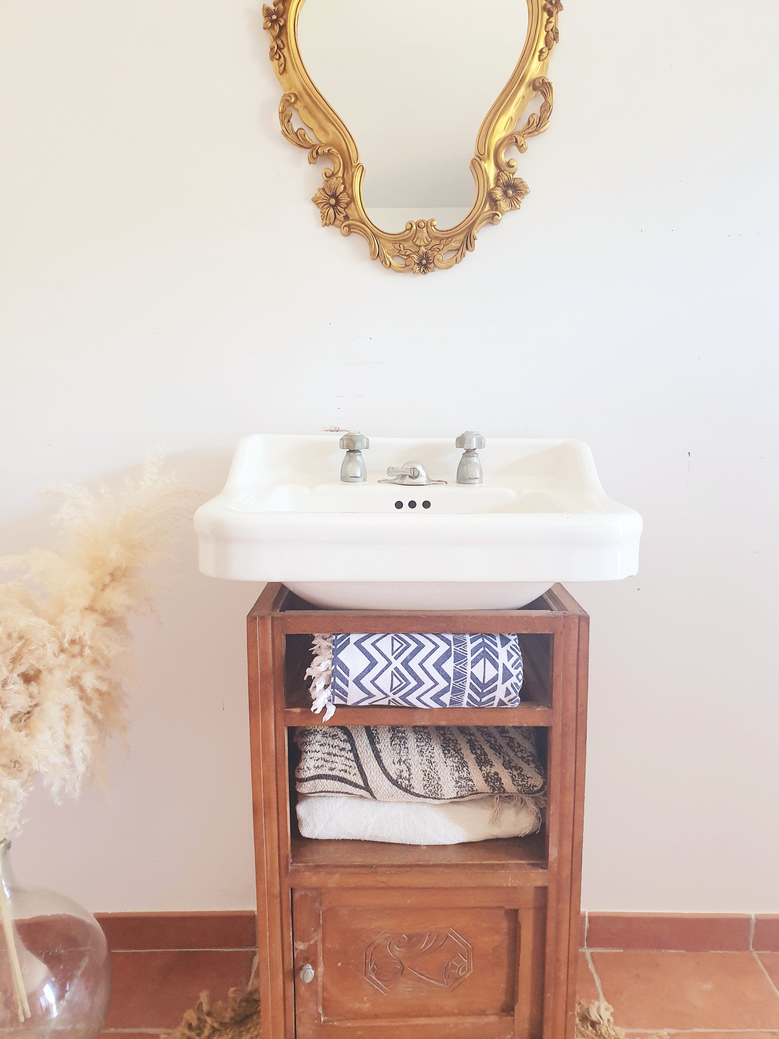 Beautiful old sink from the 20s/30s