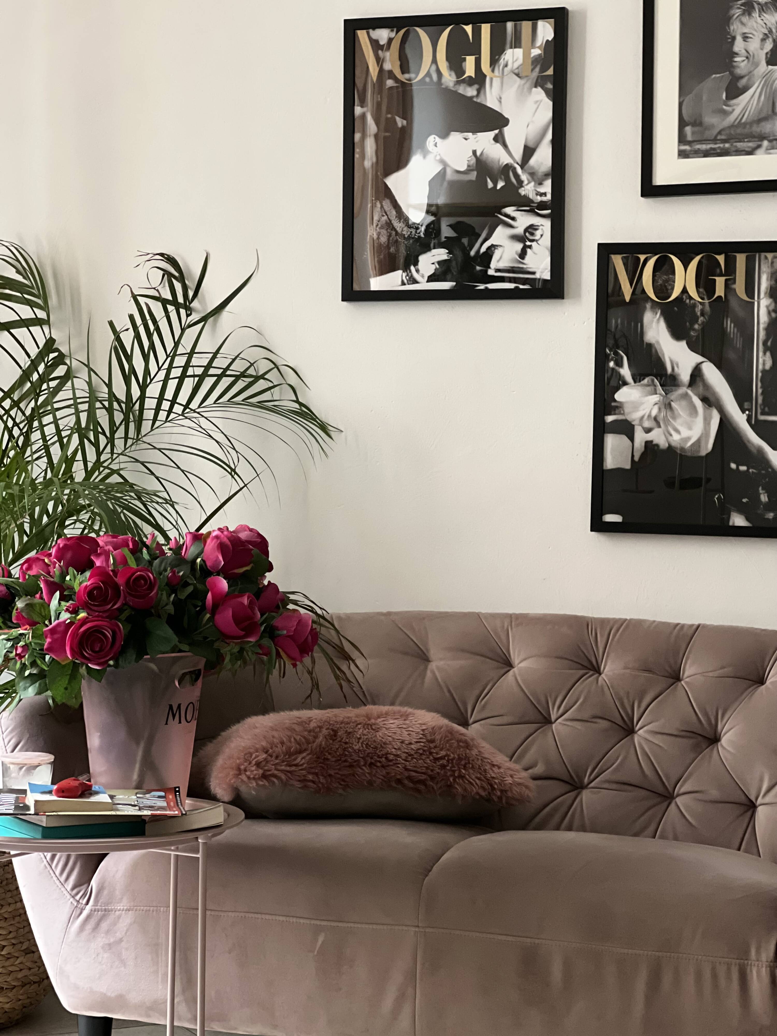 Vintage rose purple velvet sofa