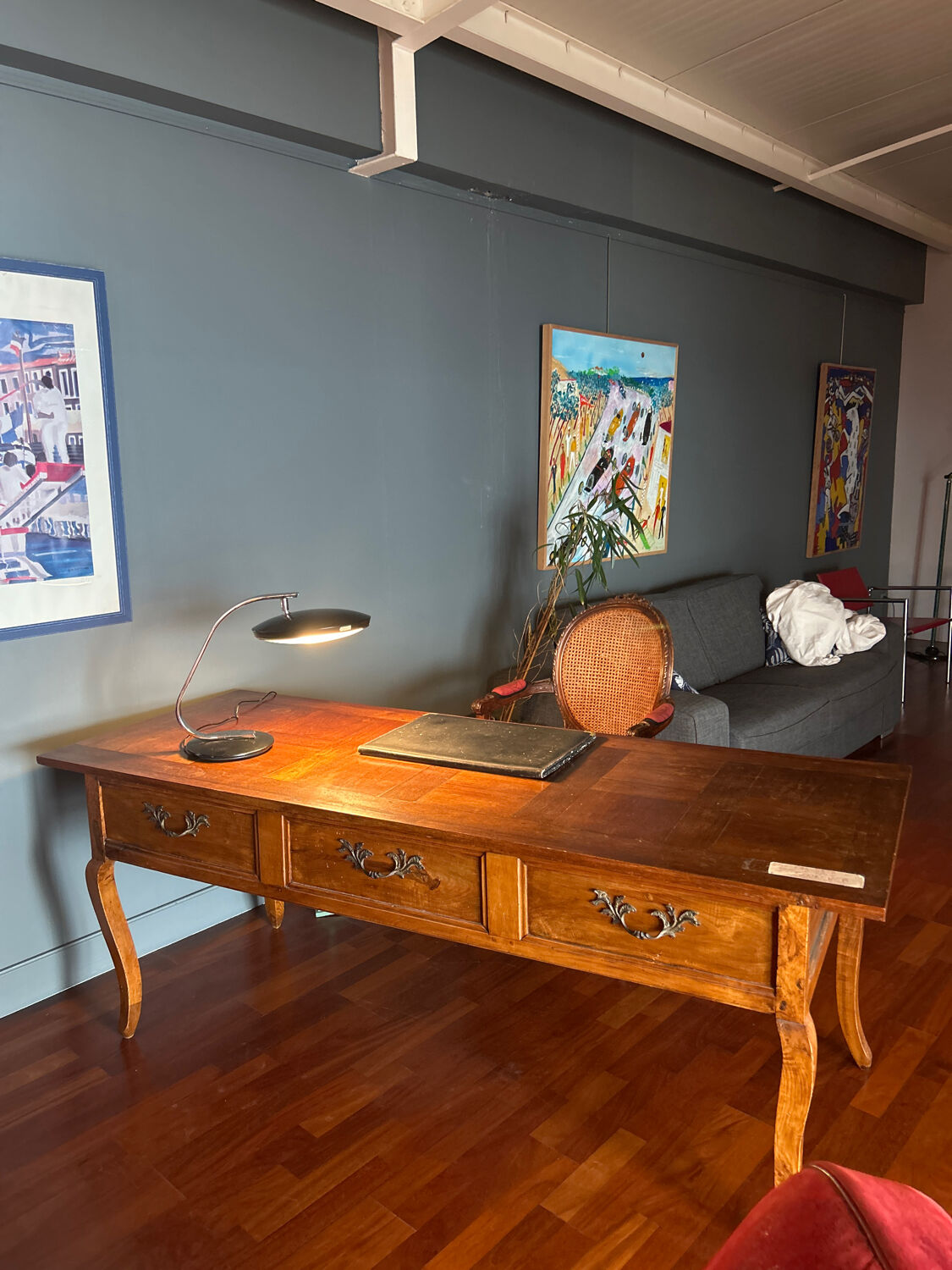 Desk lamp