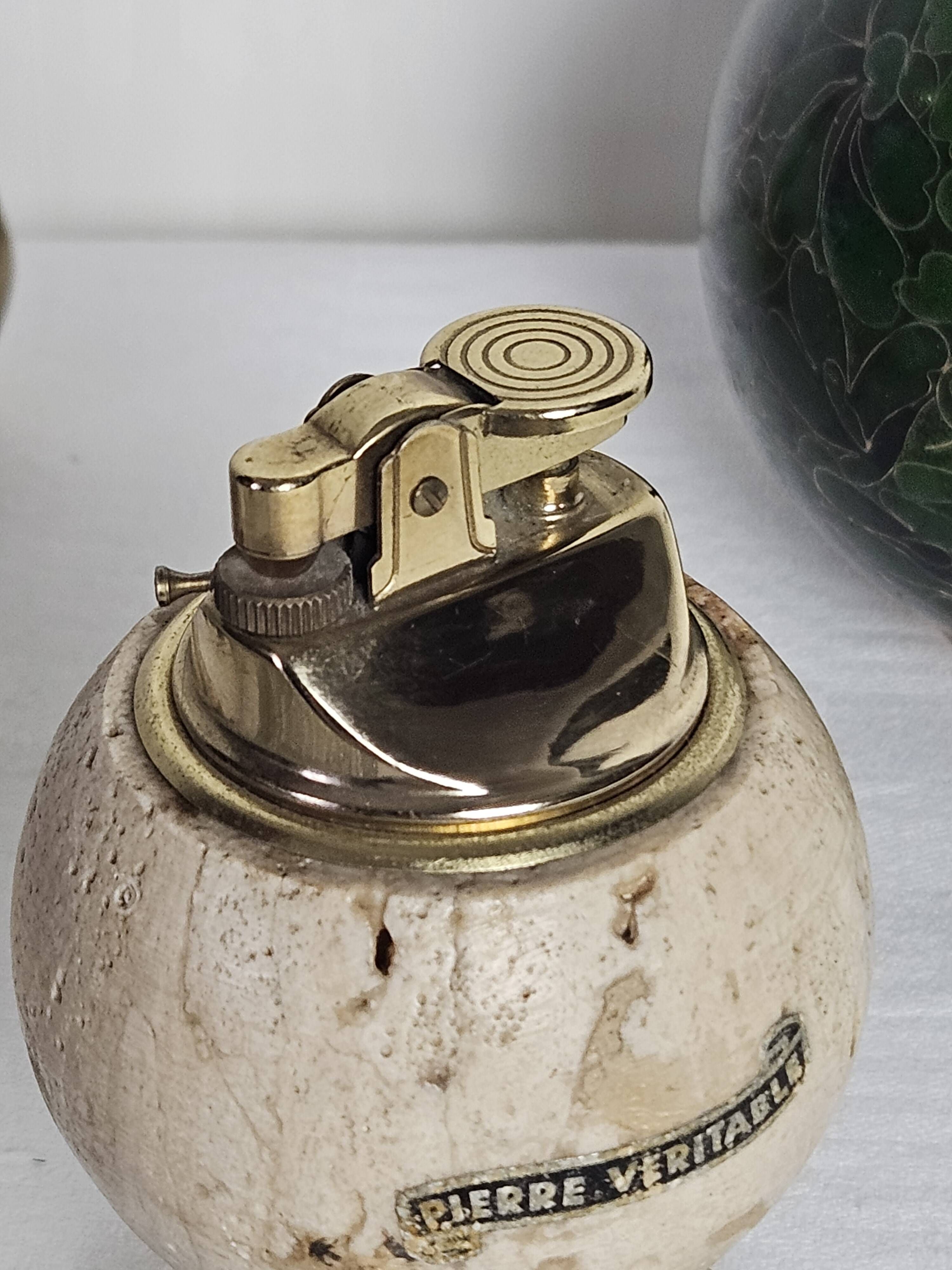 Spherical table lighter in genuine travertine – Italy, circa 1970