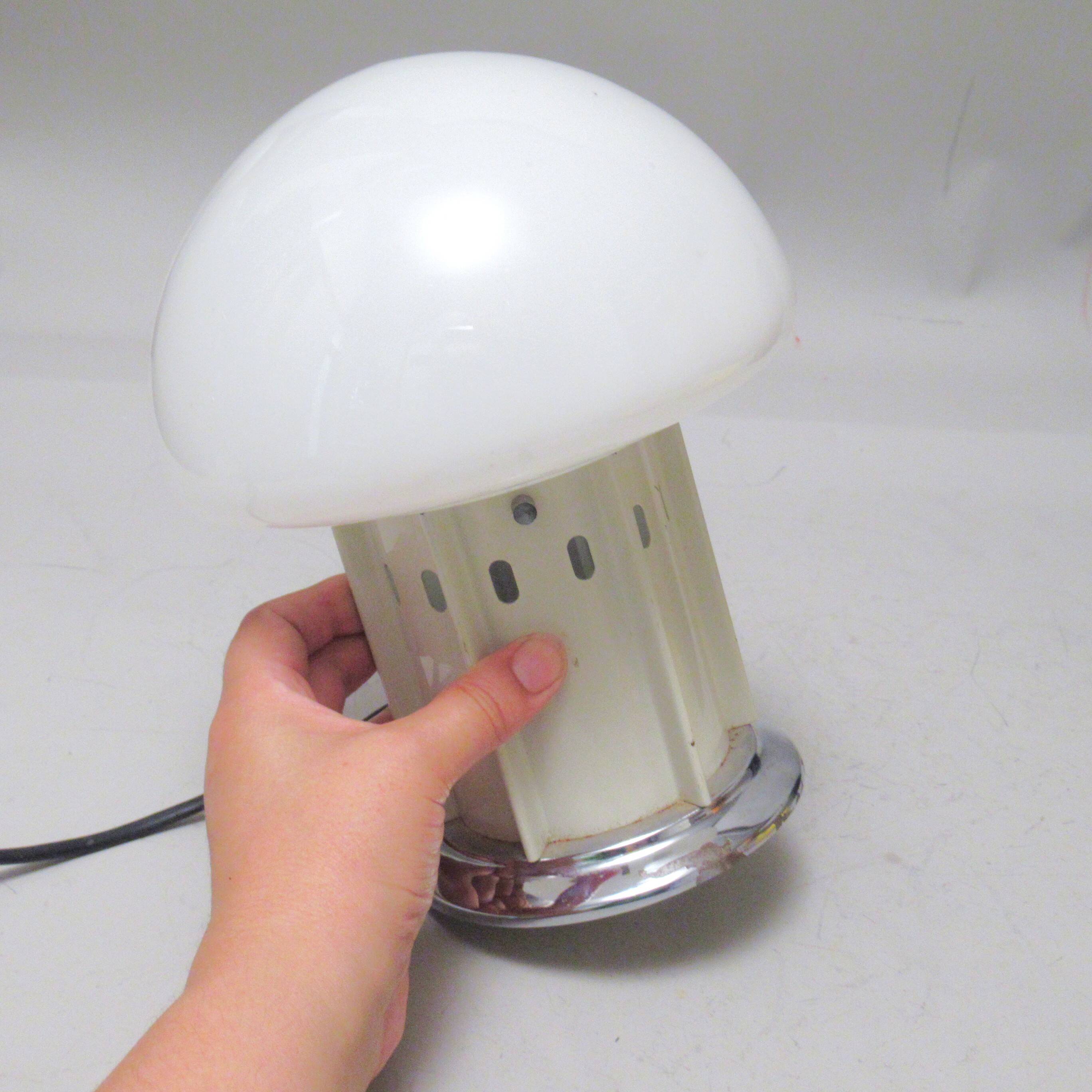 Italian mushroom lamp from the 1960s.