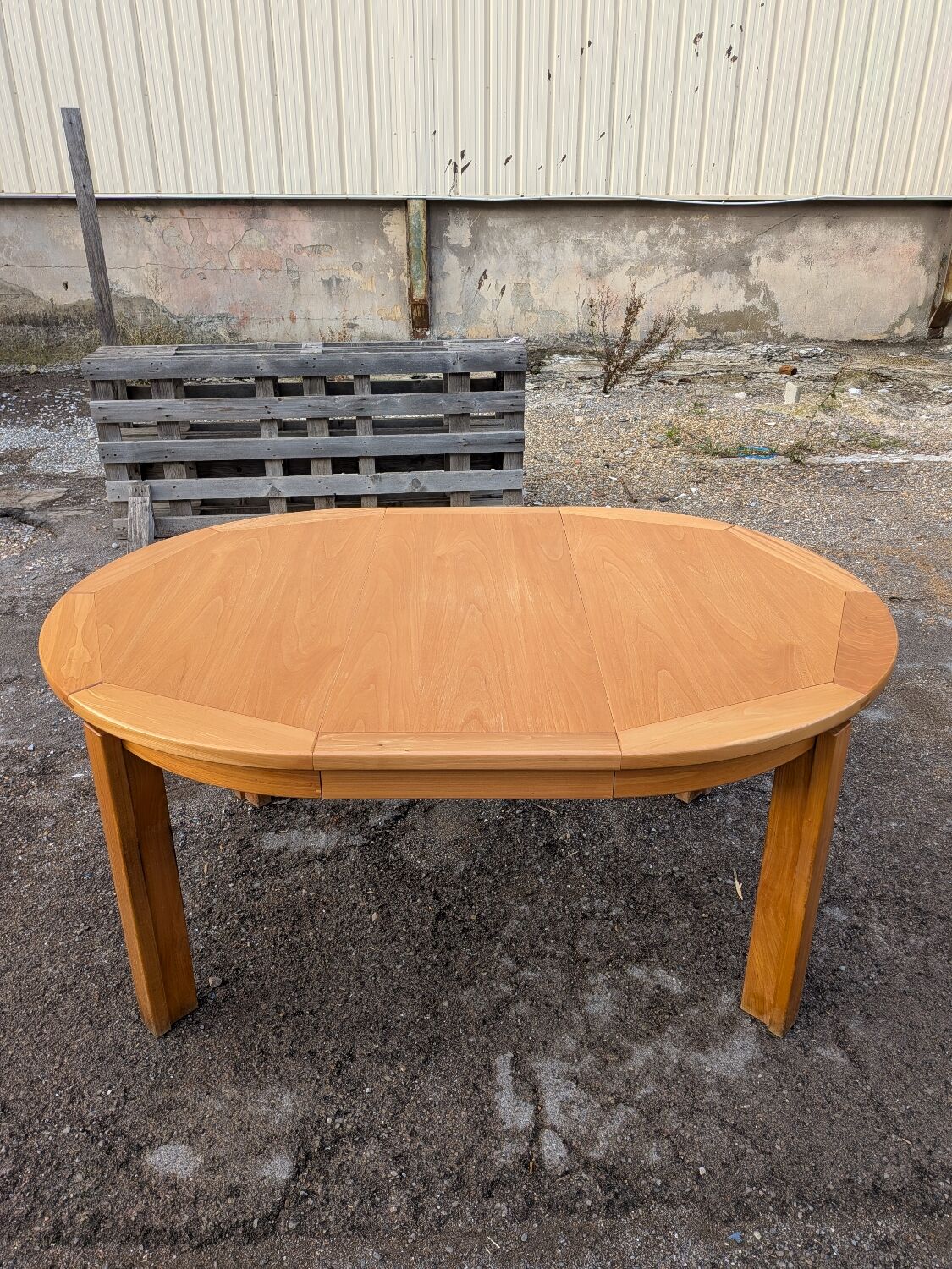 Dining table in elm from 1980