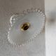 Applique murale vintage opaline dentelle