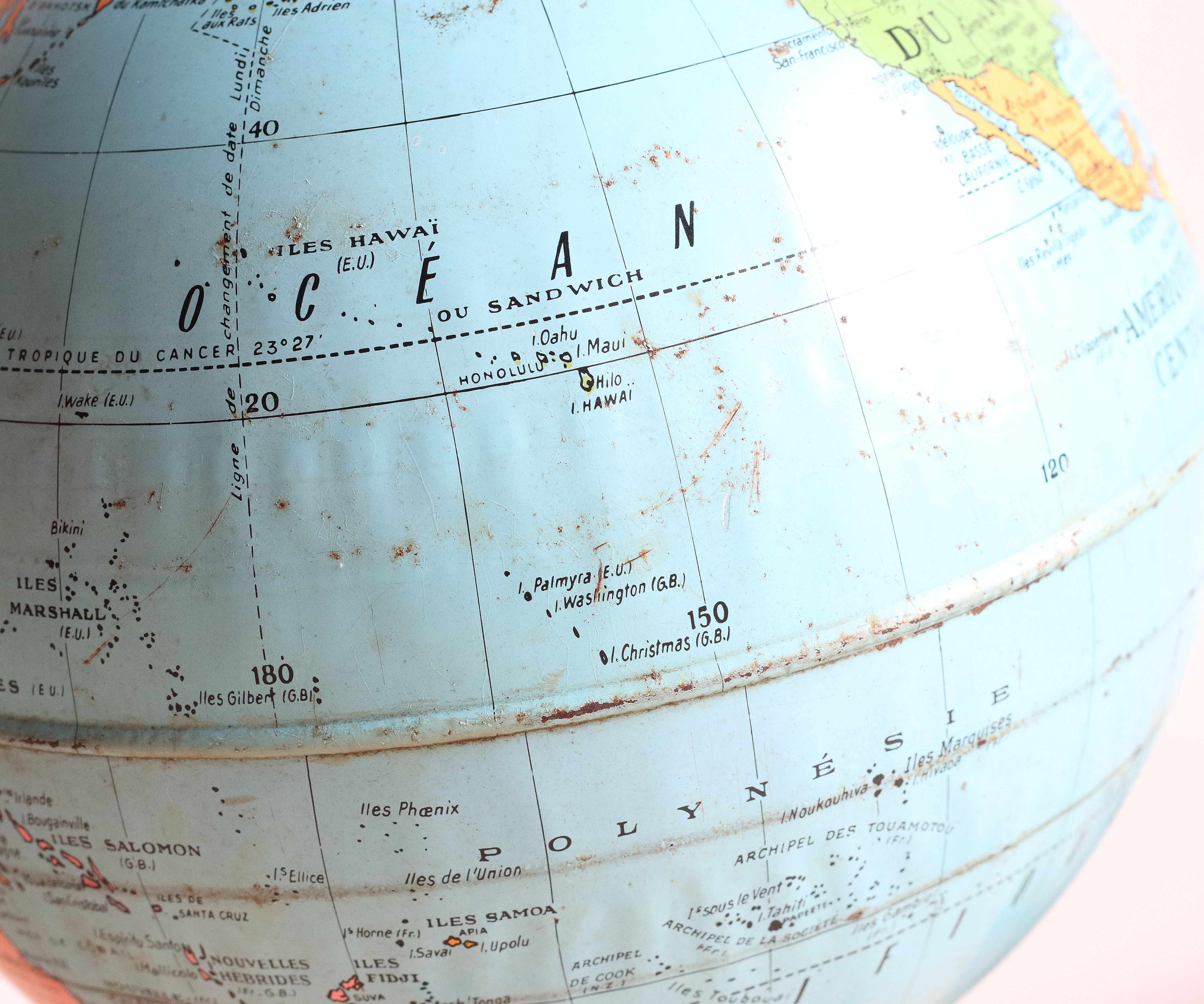Globe terrestre Taride tripode en métal des années 60