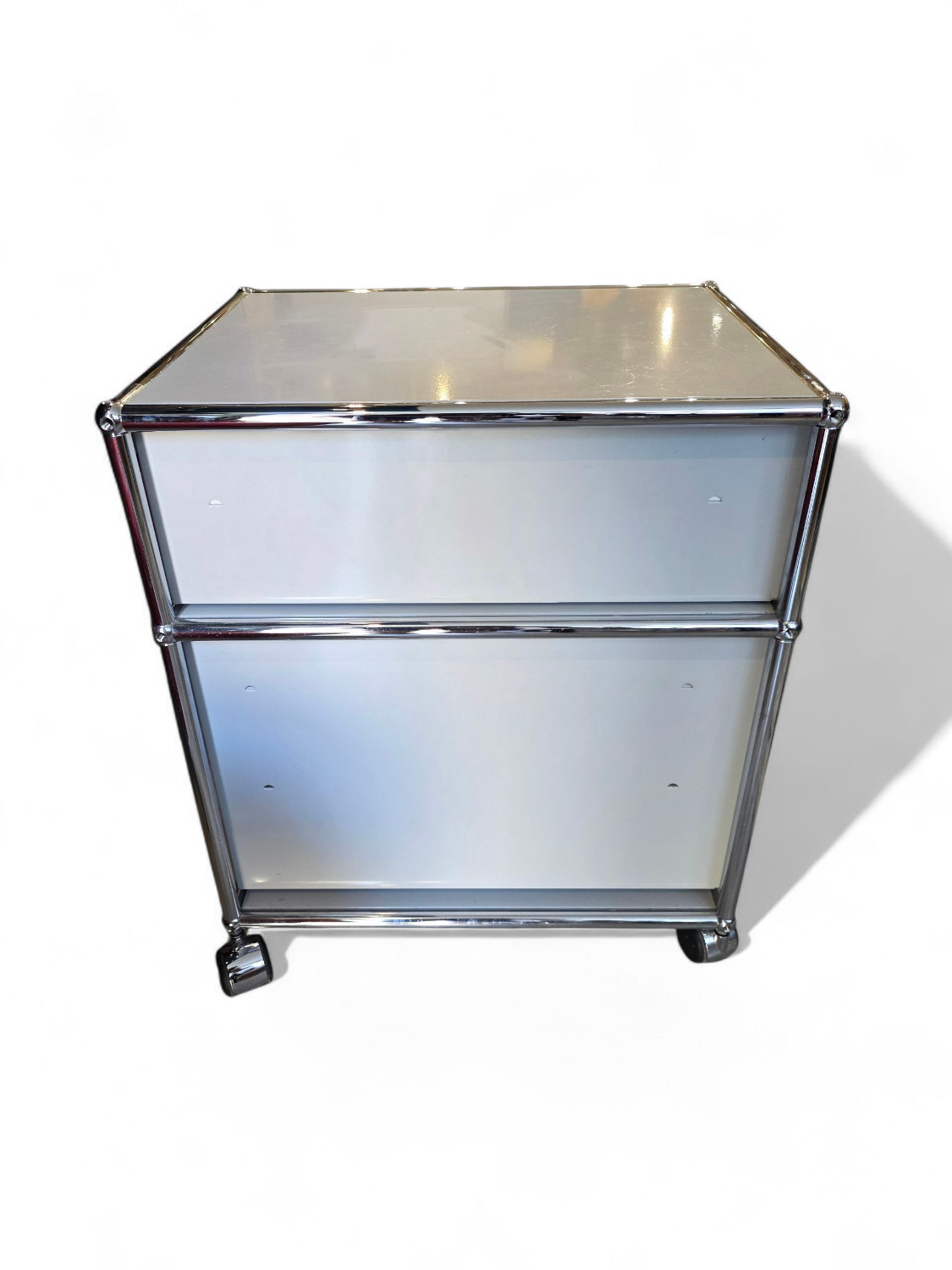 Set of 2 USM Haller cabinets