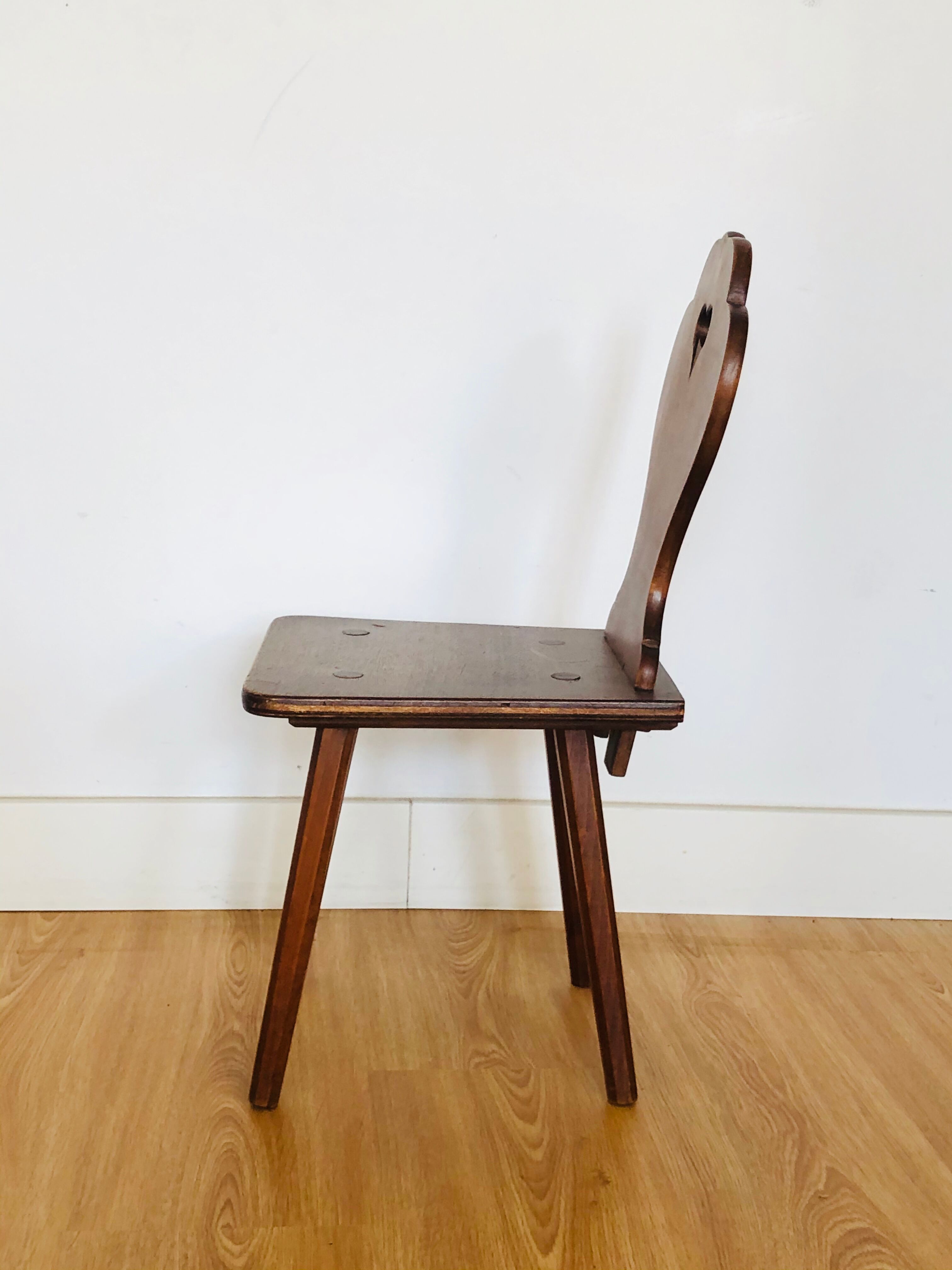 Alsatian child chair
