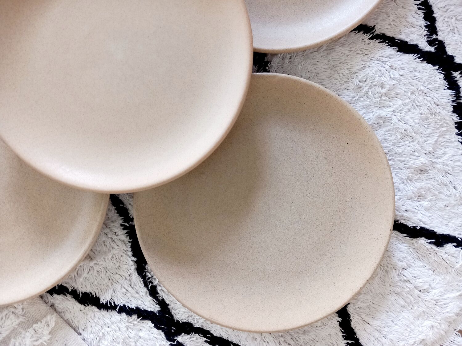 Flat plates Stoneware
