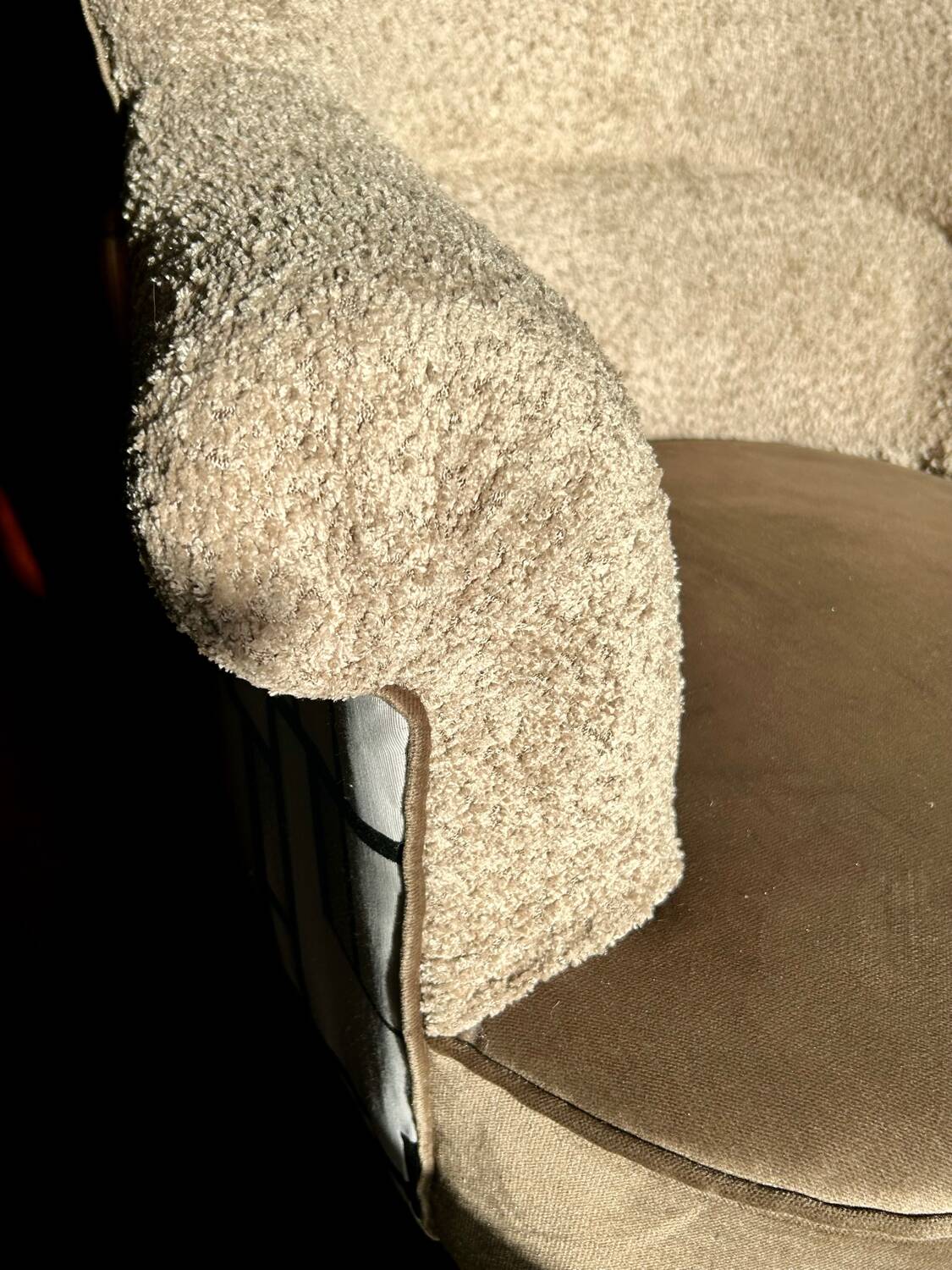 Pair of tub chairs in very good condition