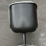 Pollock Armchair, Knoll edition