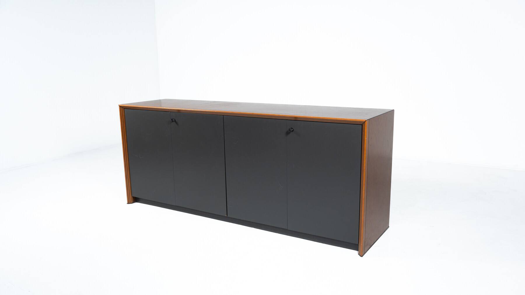 Buffet Artona Mid-Century Modern par Afra & Tobia Scarpa pour Maxalto