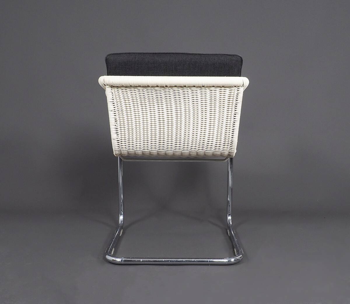 Chaises cantilever blanches Tecta D43, années 1980, lot de 4