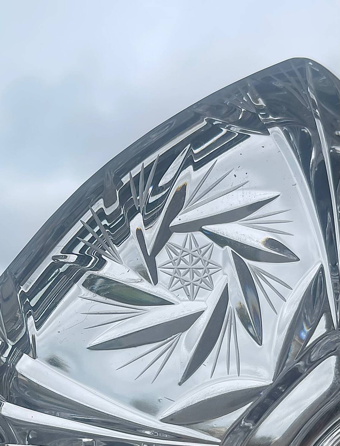 Cut crystal candy box