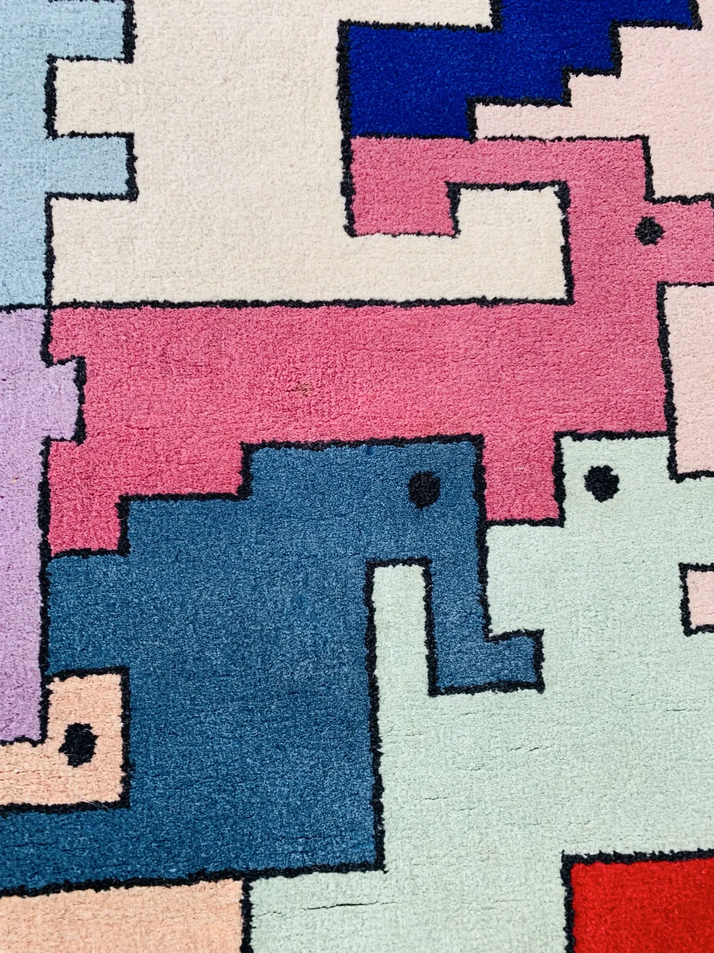 Geometric animal/Tetris rug, vintage