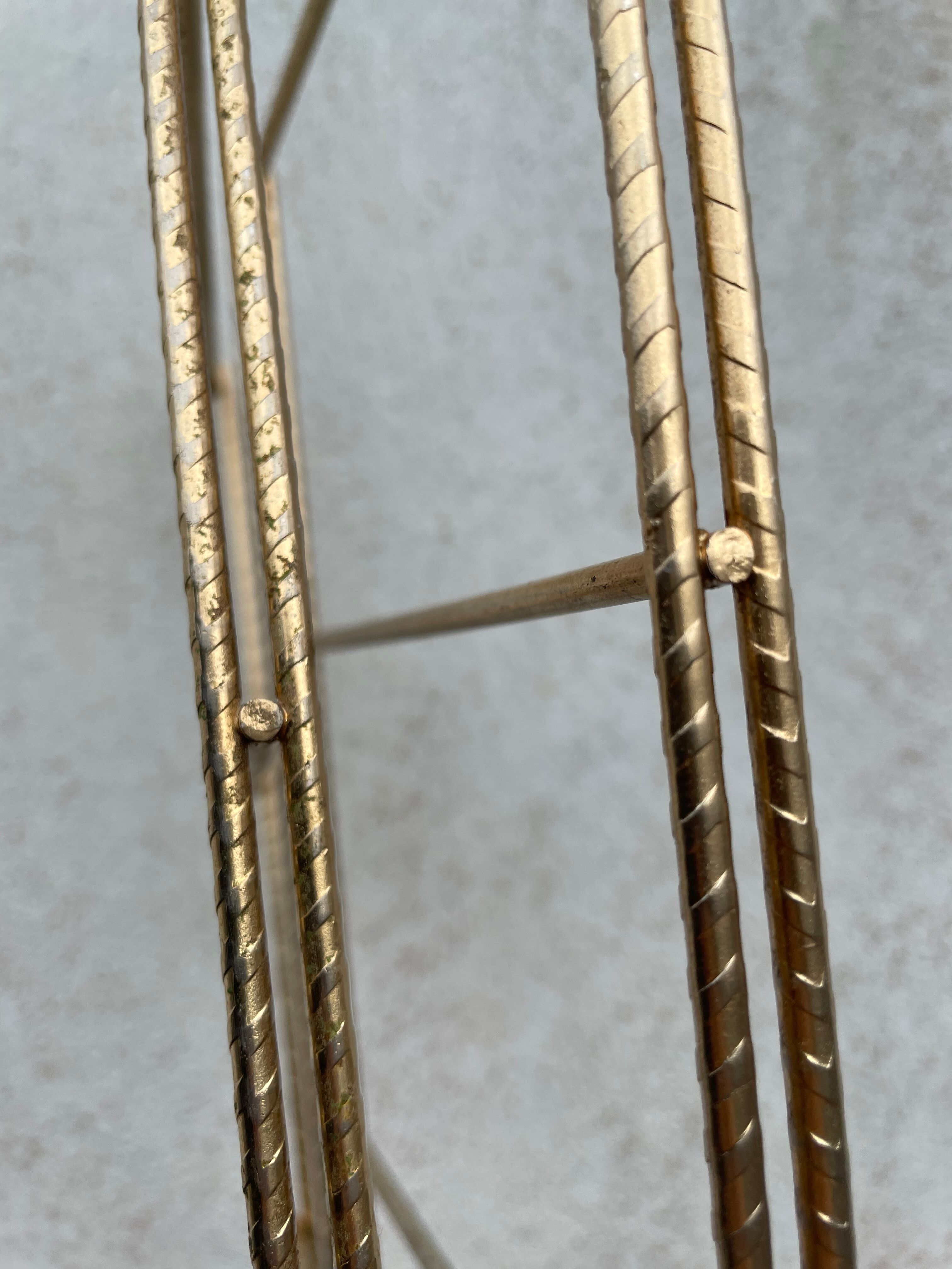 Wall shelf 60s tomado style