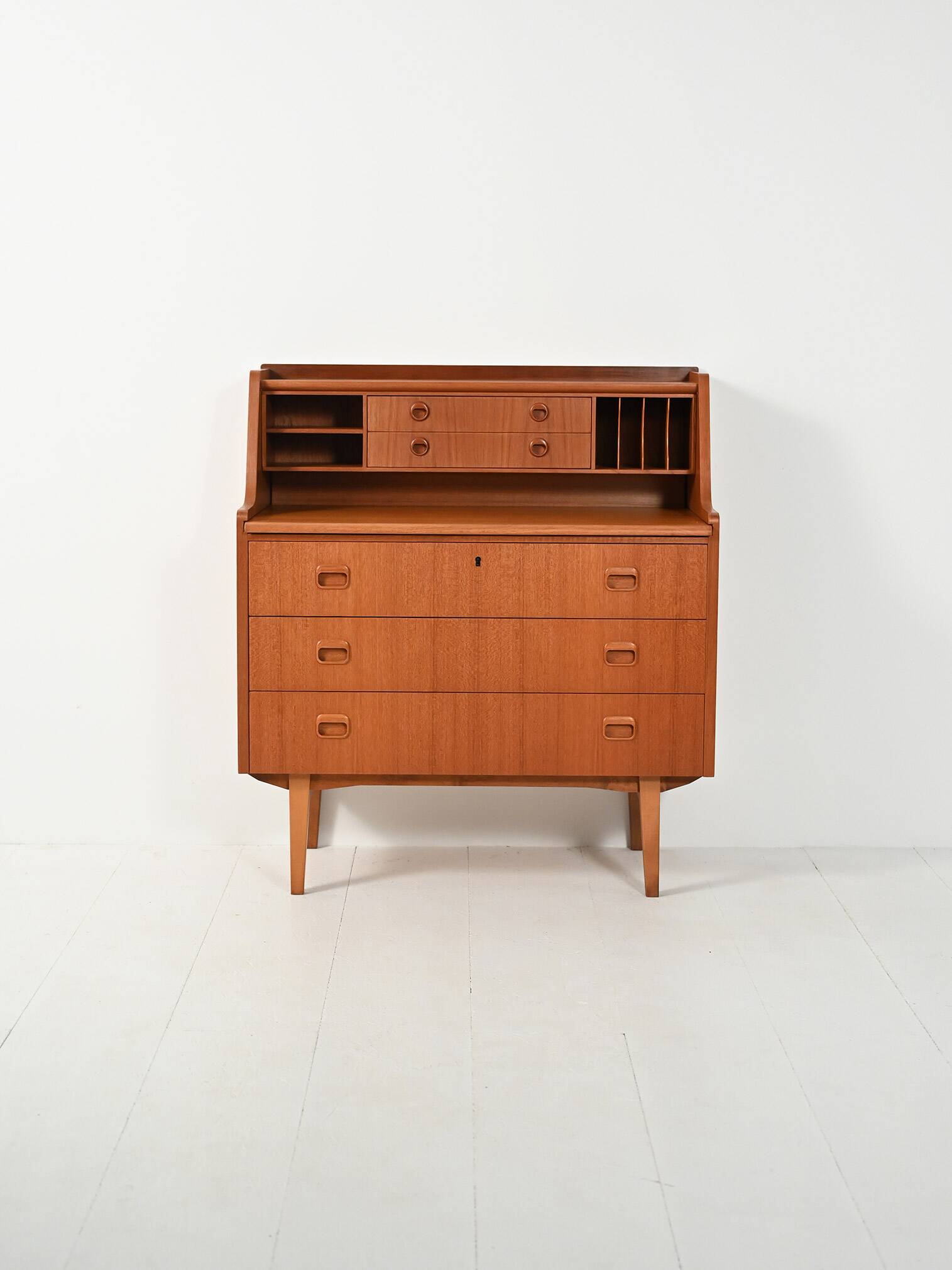 Secrétaire scandinave avec étagère escamotable, années 1960