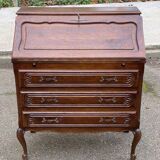 Secretary desk with slanted top and 3 drawers in Louis XV style.