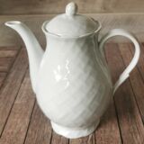 Porcelain teapot Bernardaud