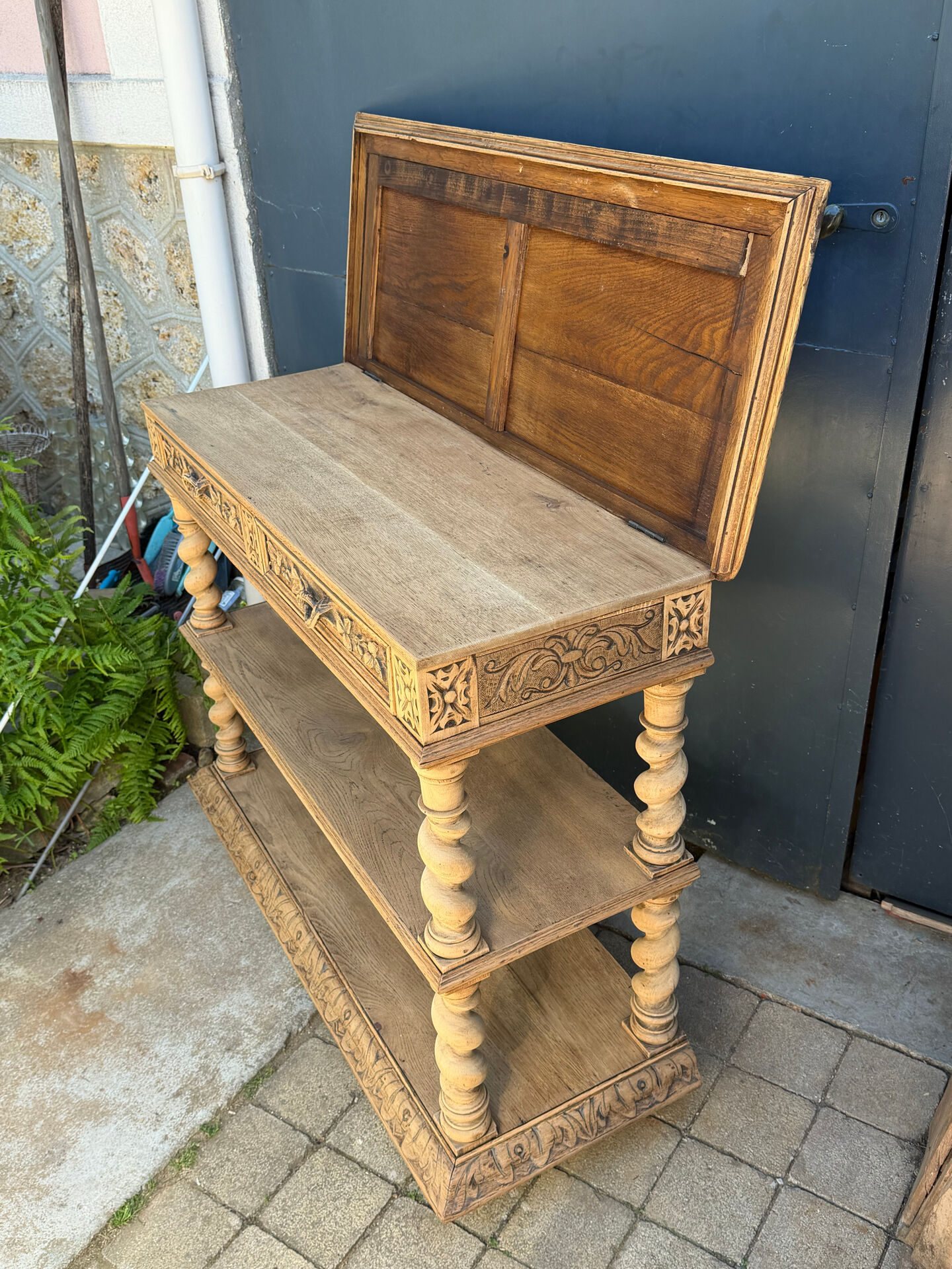 Console chêne brut massif décor végétal sculpté fin XIXe