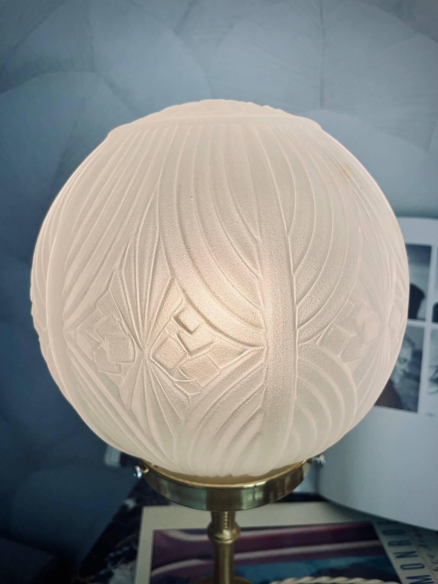 Lampe art déco avec pied en bronze