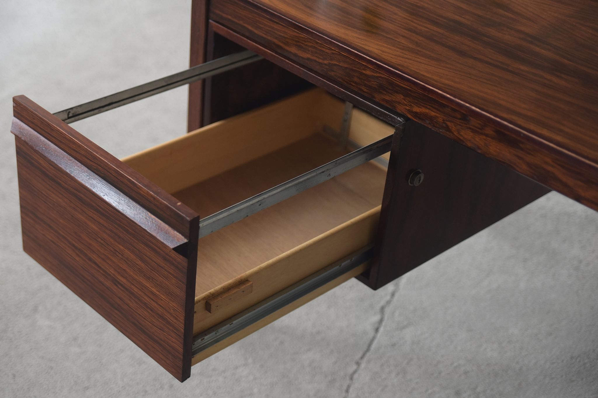 Executive rosewood Norwegian desk by Torbjørn Afdal for Haug Snekkeri AS Bruksbo, 1960s