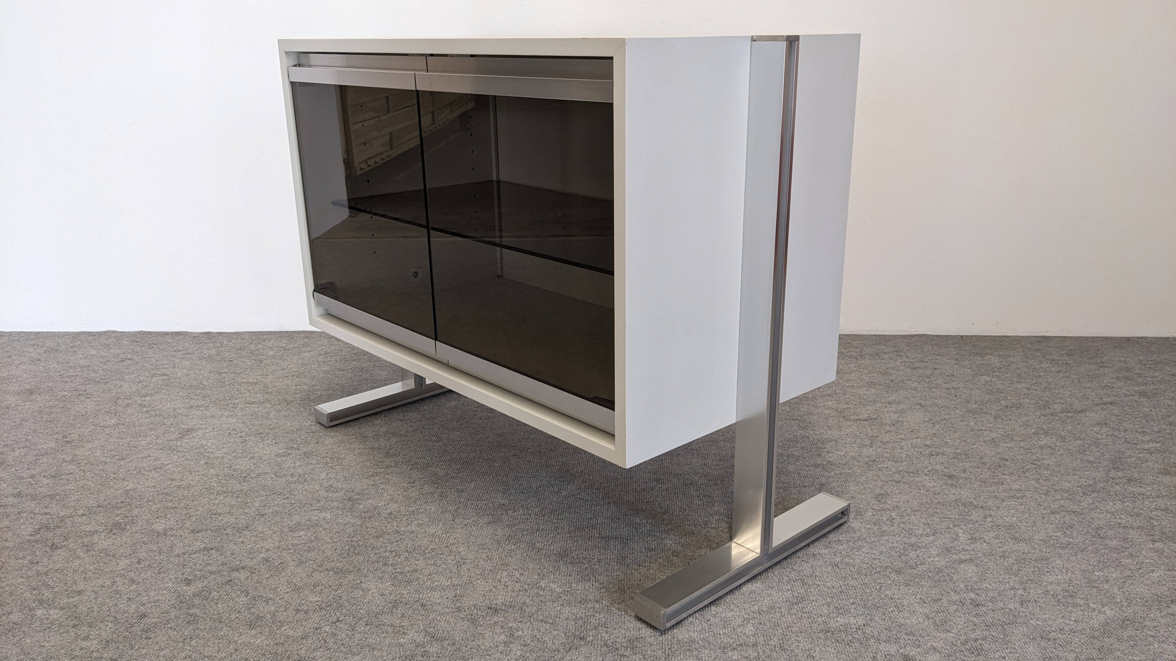 Buffet bas vitré de Michel Ducaroy pour Ligne Roset, France vers 1970