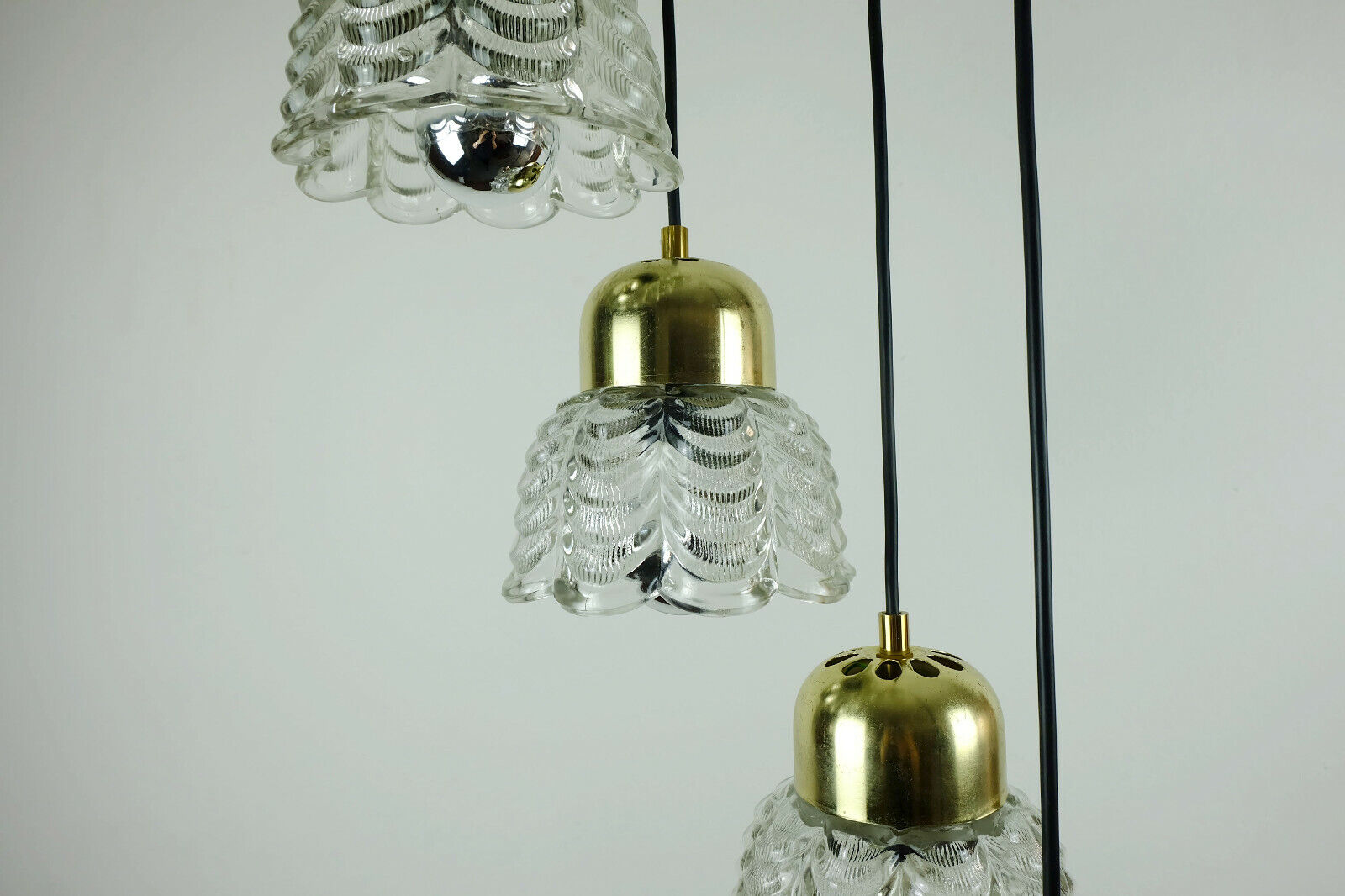 1960s mid century cascading lamp 7 flower-shaped glass shades and brass chandelier