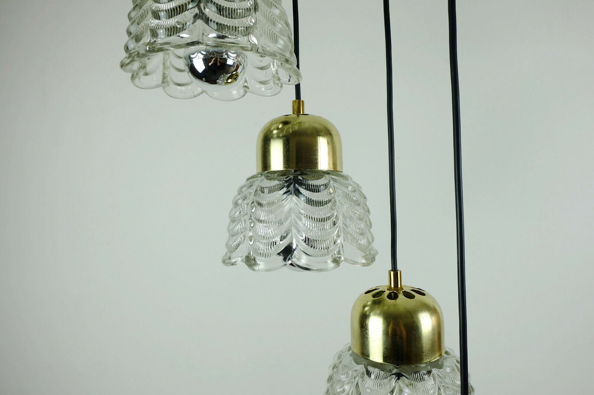 1960s mid century cascading lamp 7 flower-shaped glass shades and brass chandelier
