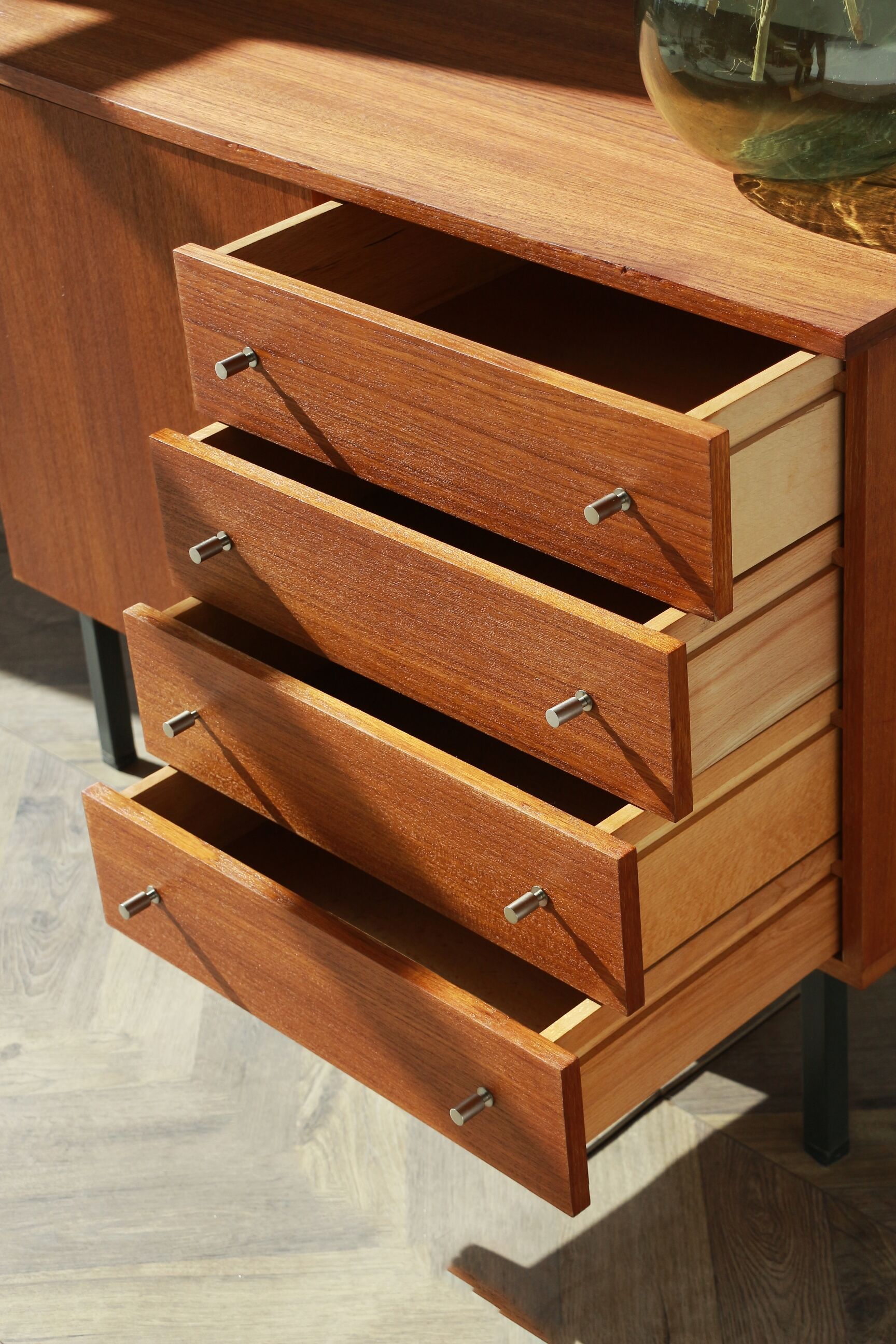 Commode / Scandinavian sideboard - Extra furniture - 4 drawers 1 door