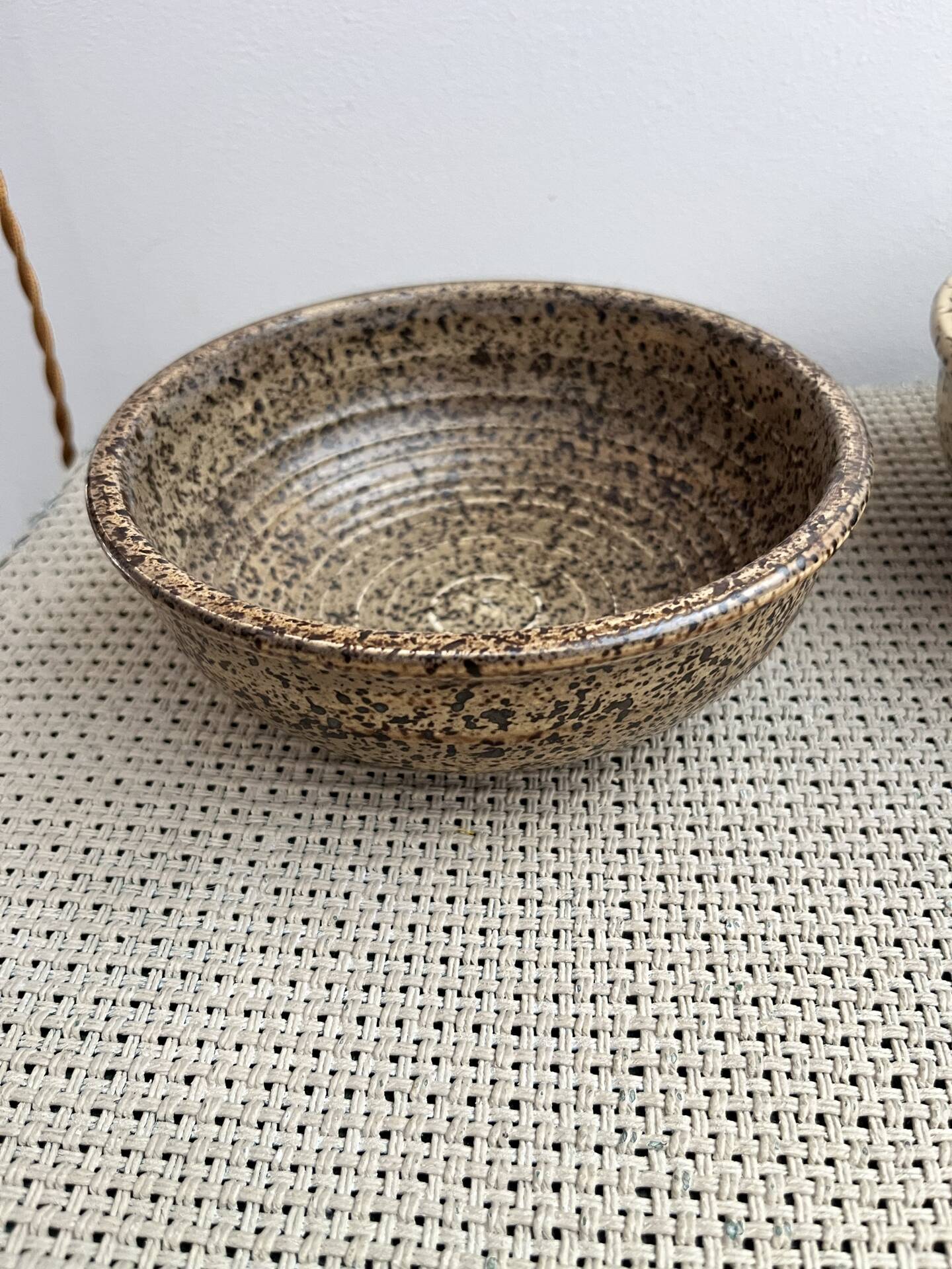 5 stoneware bowls