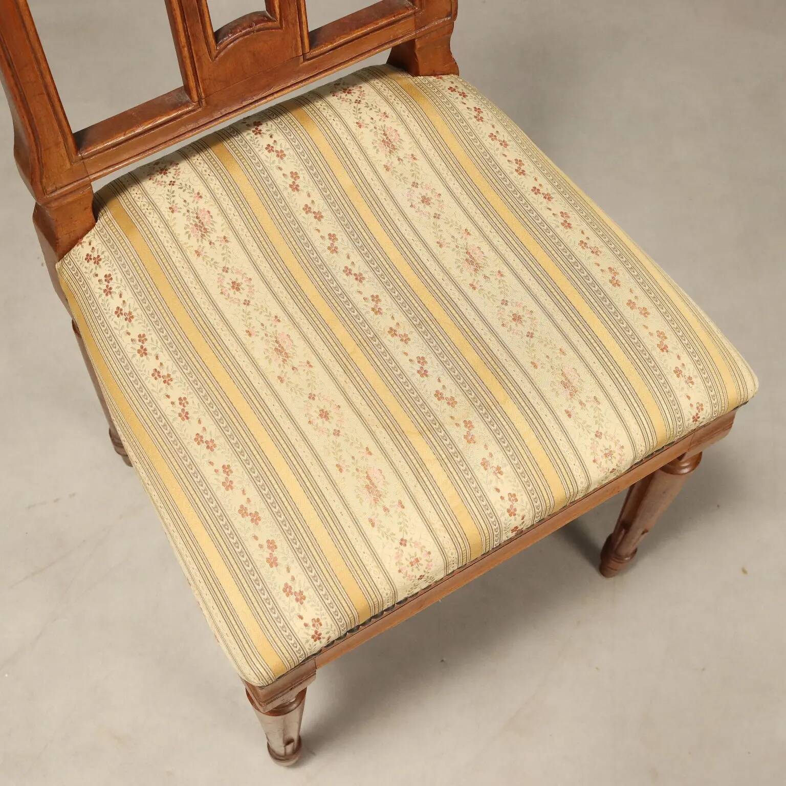 Walnut chairs - Italy 19th century