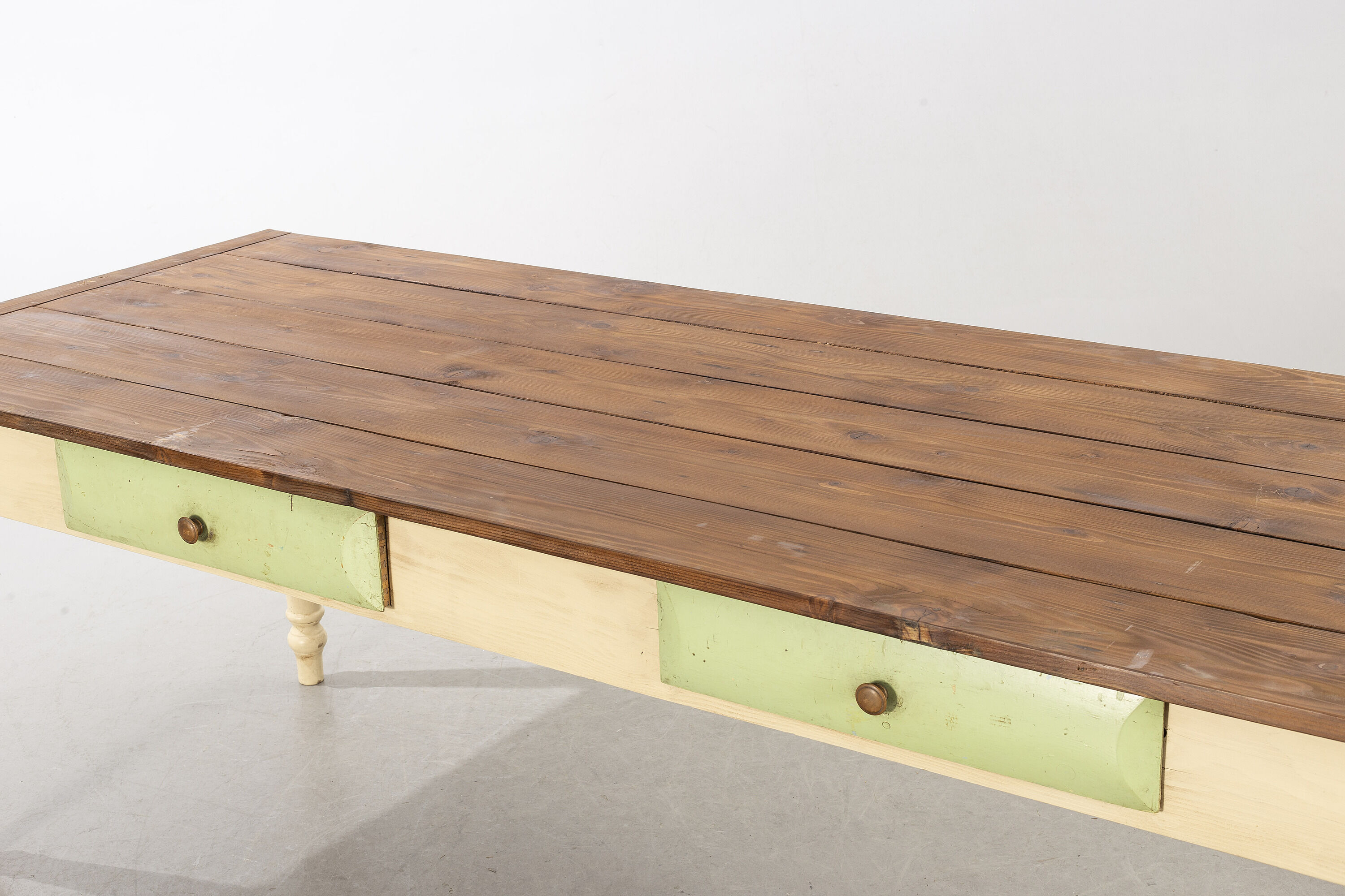 Scandinavian table 248 cm